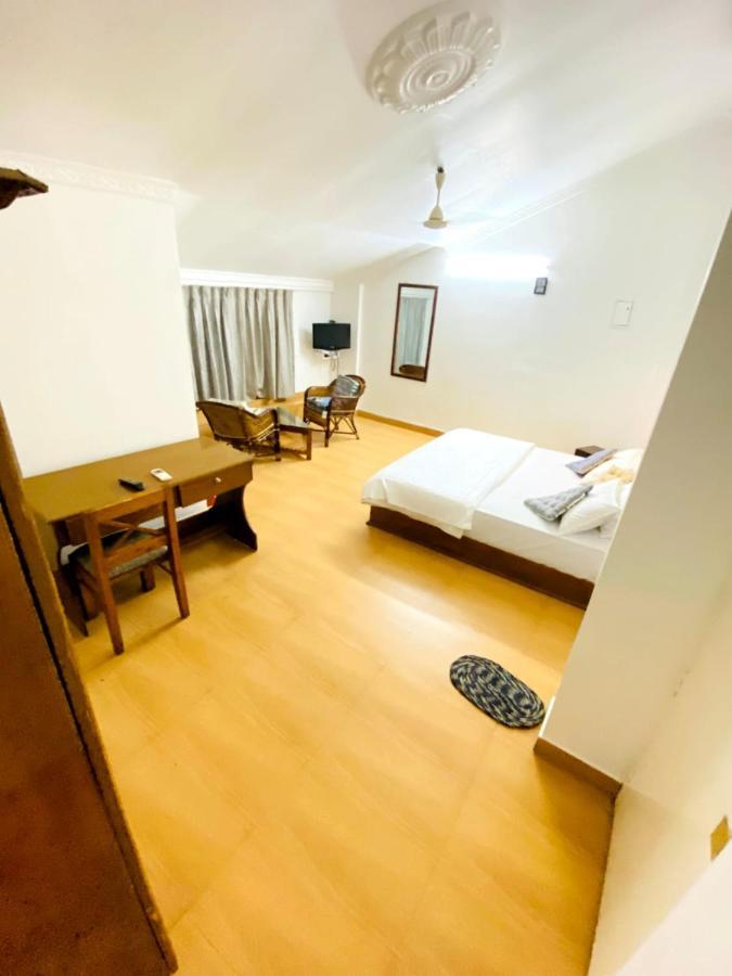 Hostel Xhostel Kochi