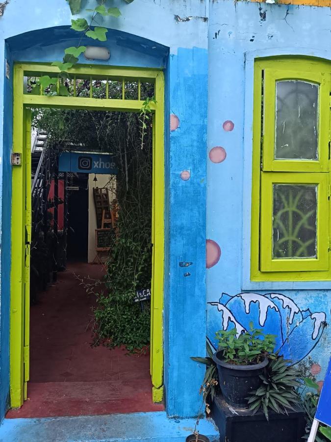 Xhostel * Kochi