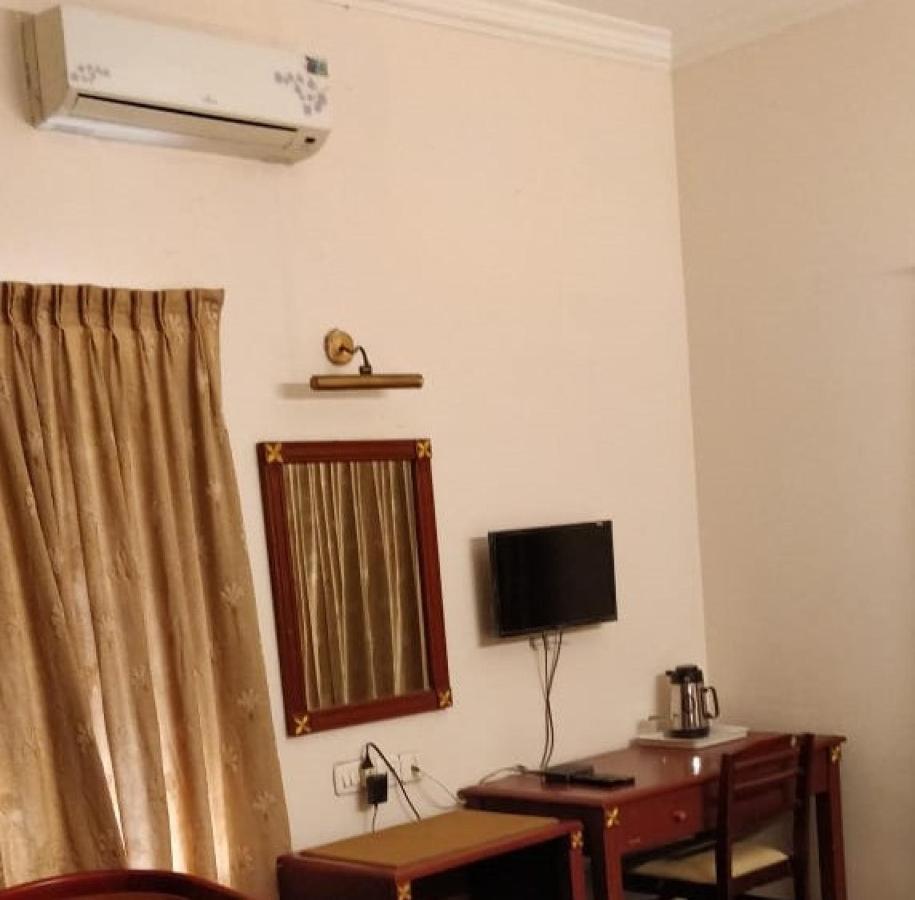 Karthika Residency Hotel 2*