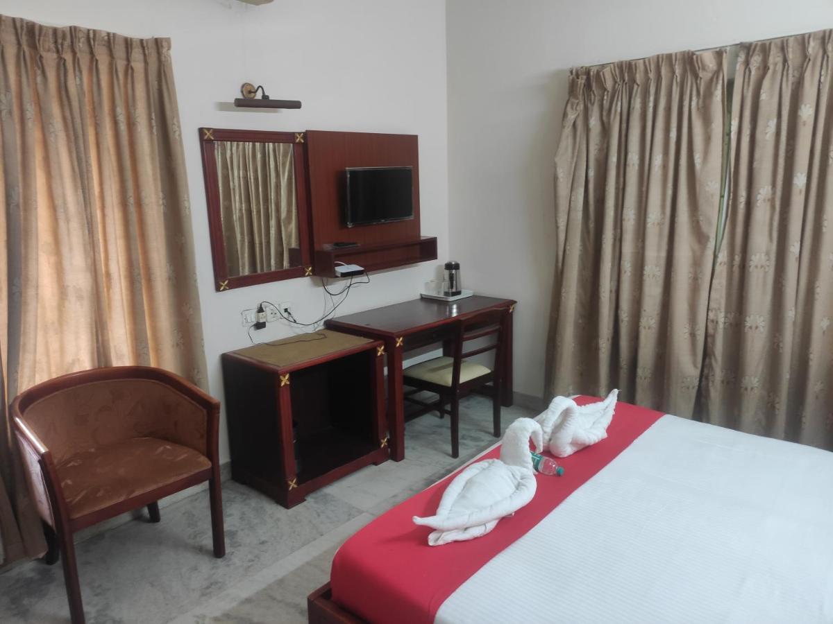 Hotel Karthika Residency Kochi