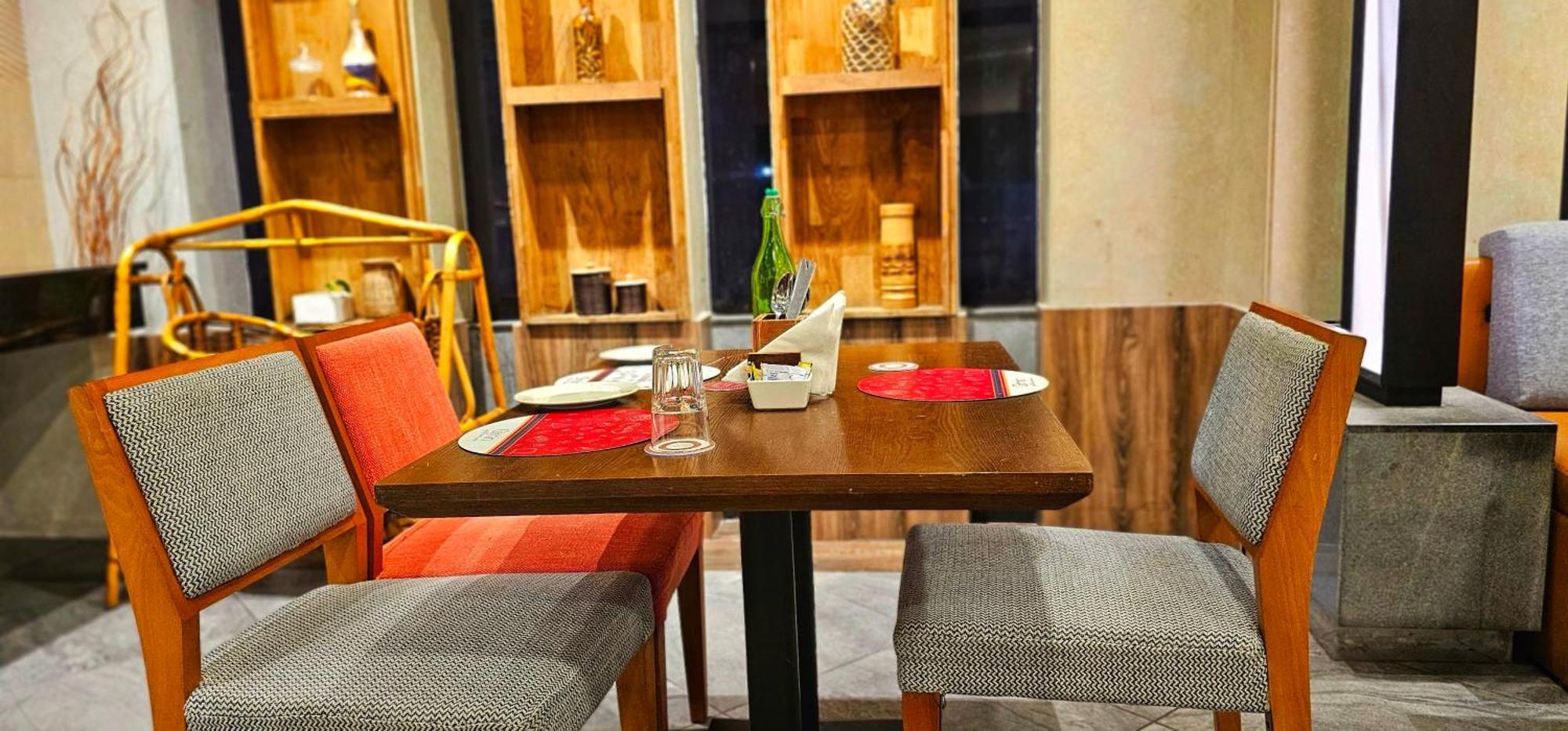 Ginger Mg Road Hotel 4*