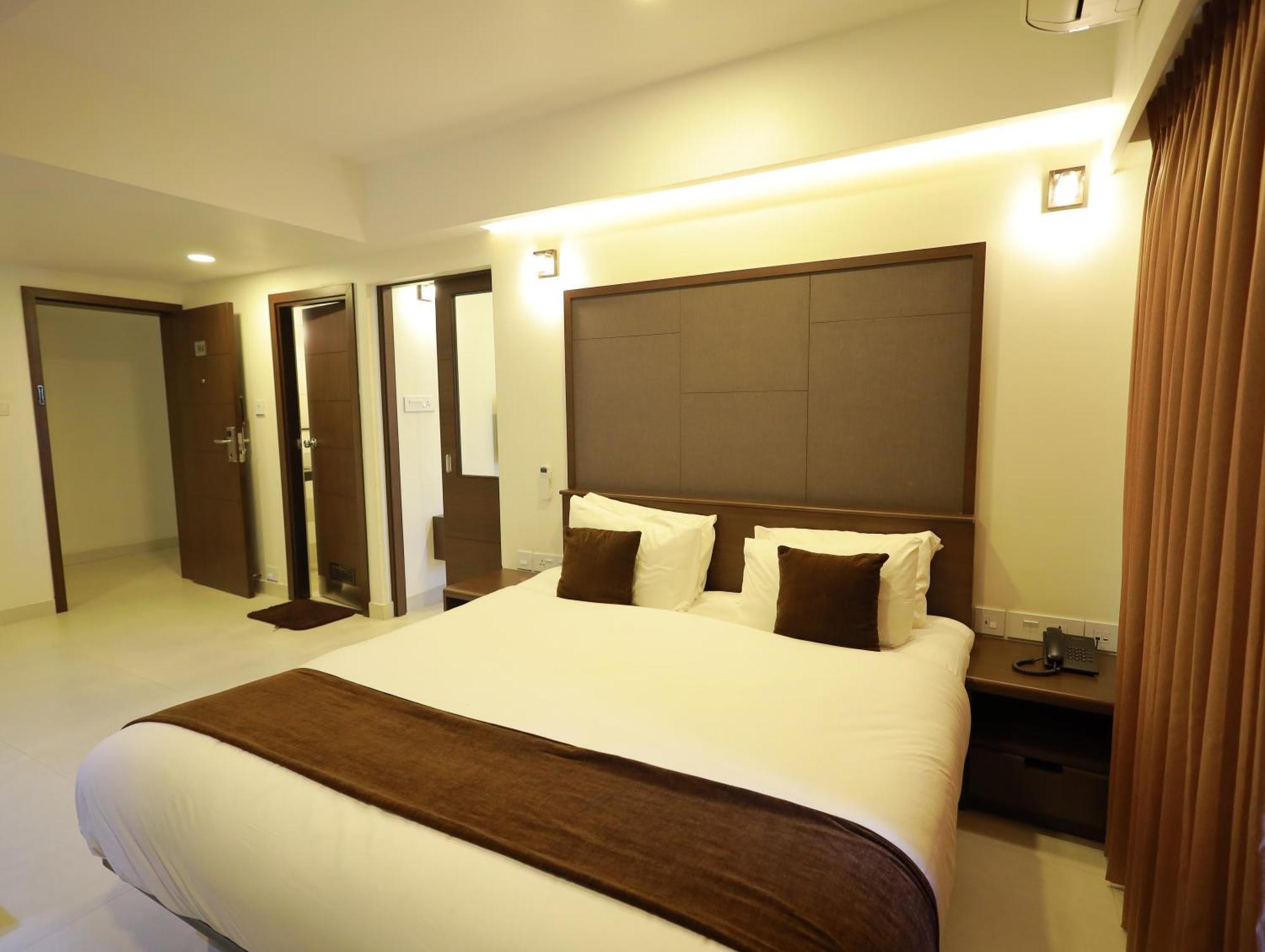 Arctic Hotel Kochi