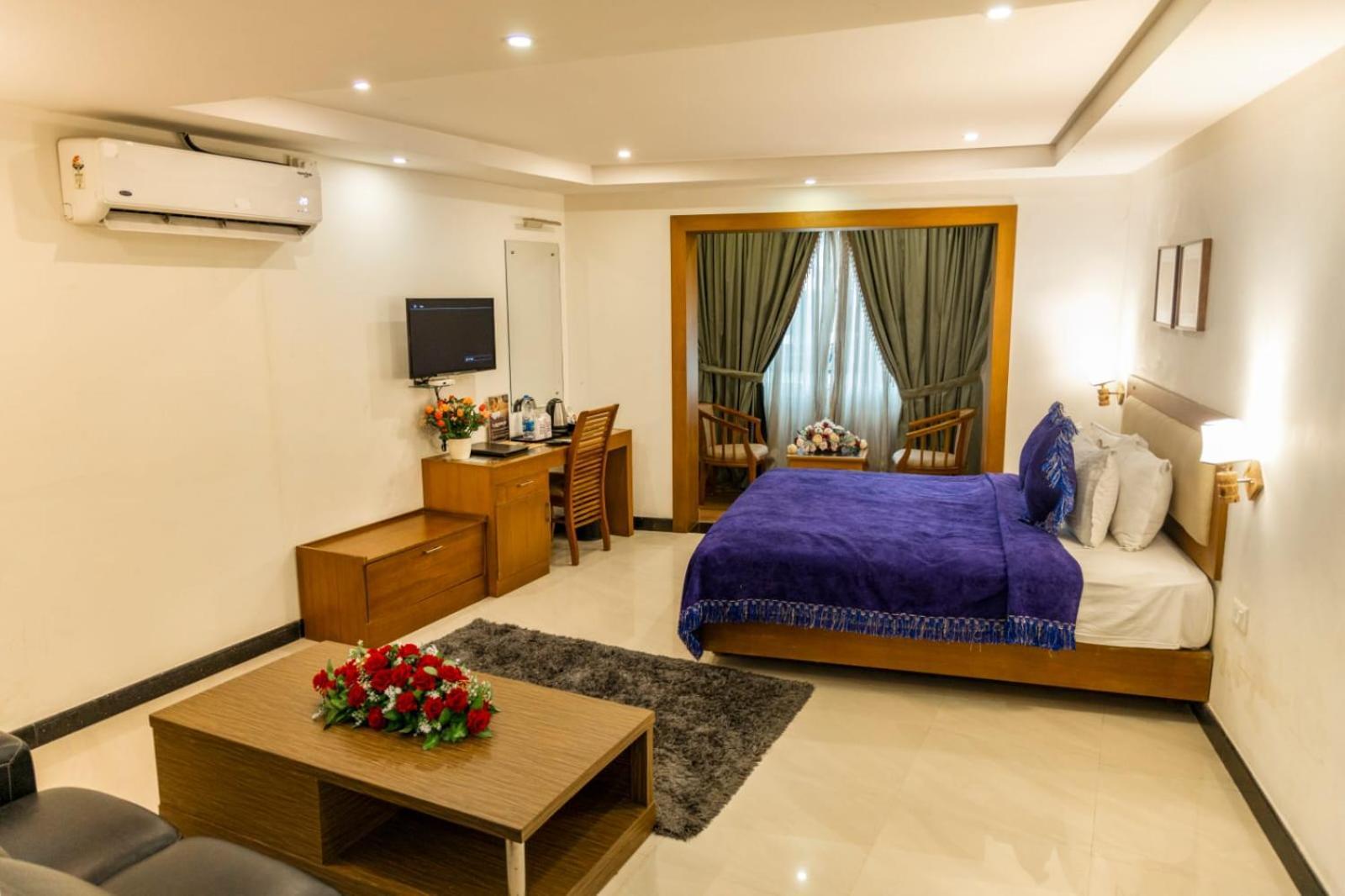 Hill Palace Hotel & Spa Hotel