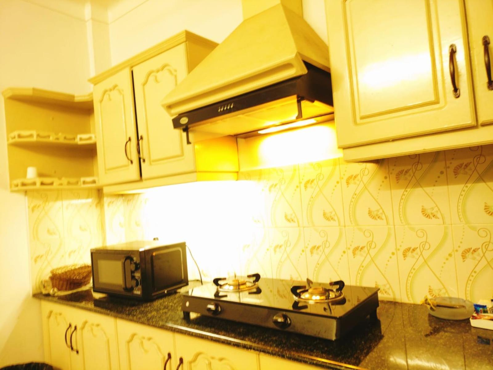 Hotel Jj 2*