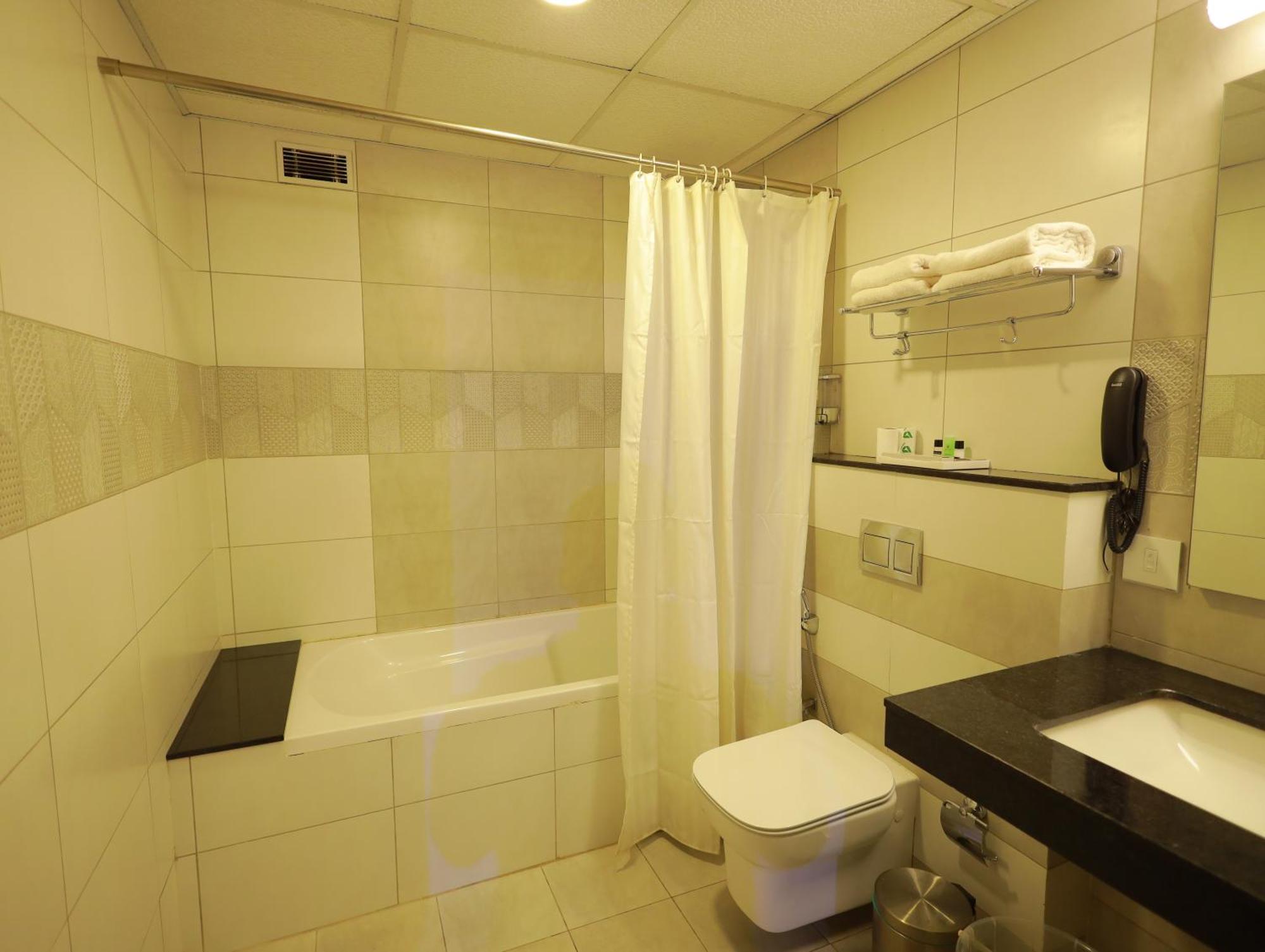 Hotel Arctic 4*