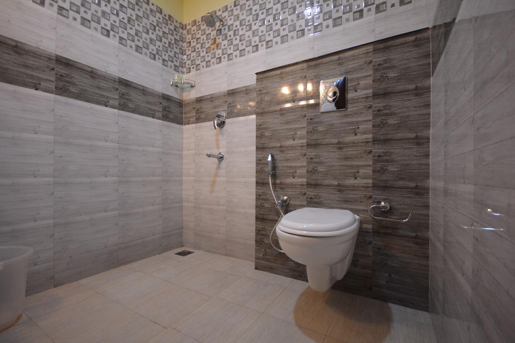 North Centre Hotel 3*