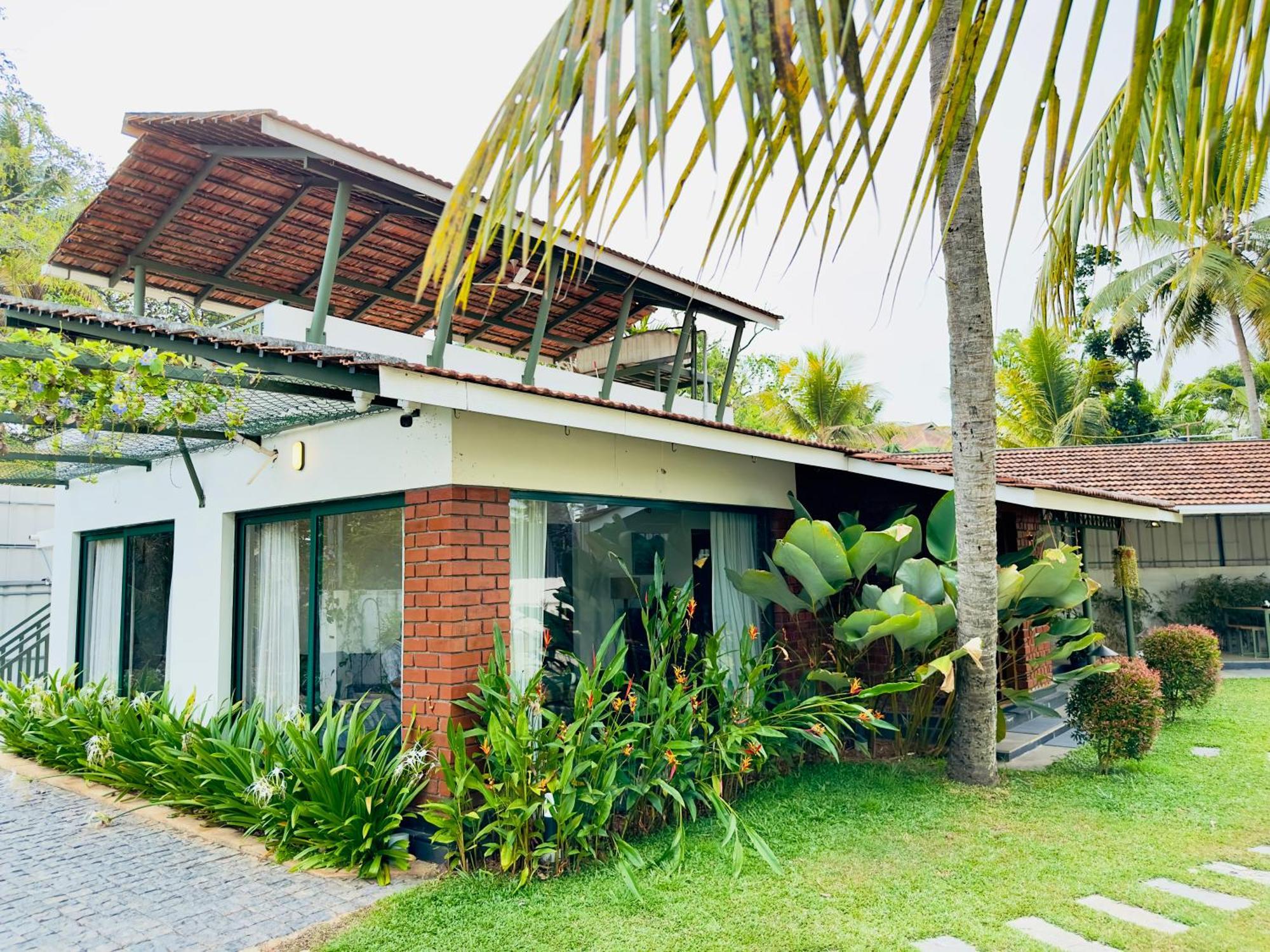 Villa Bamboonest Riverside Kochi