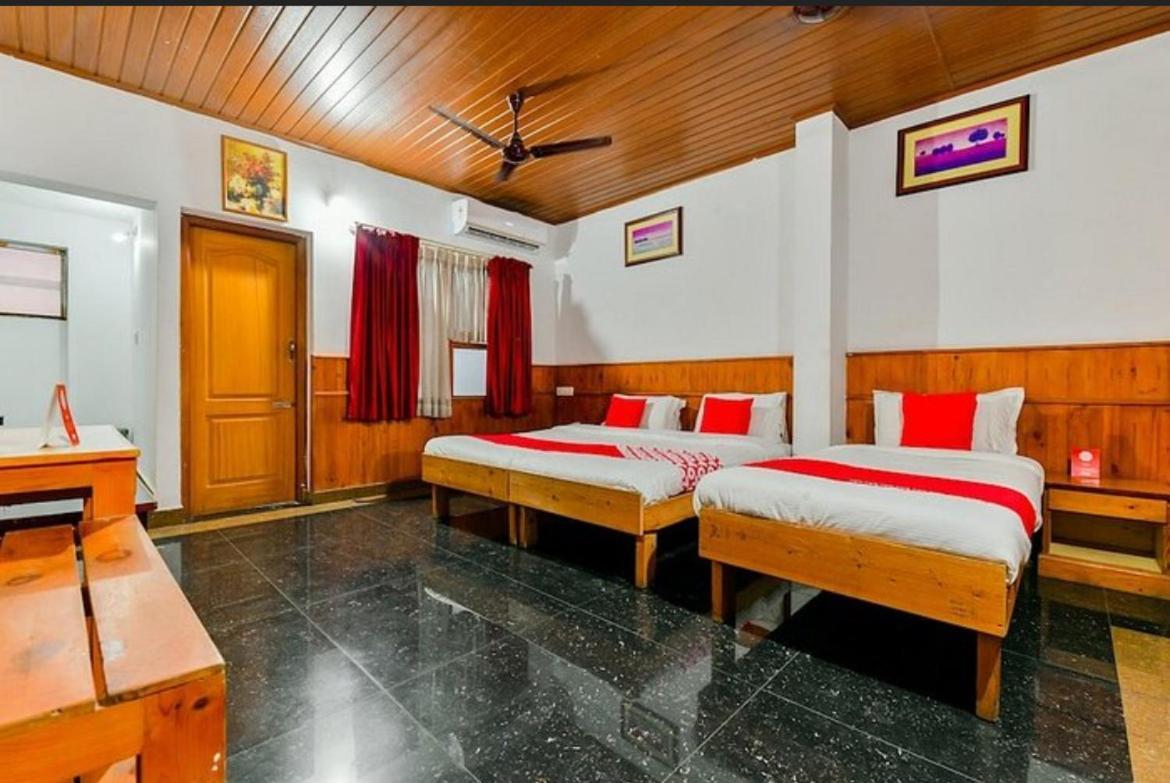 Oval Retreat Palace Kochi