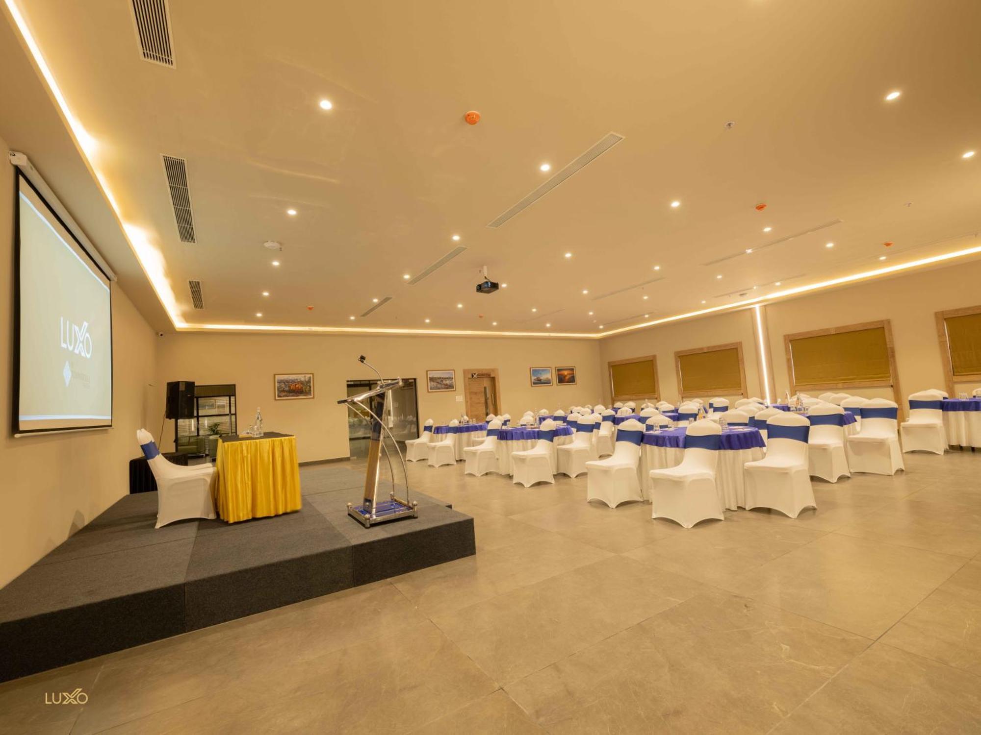 Luxo Hotel 4*