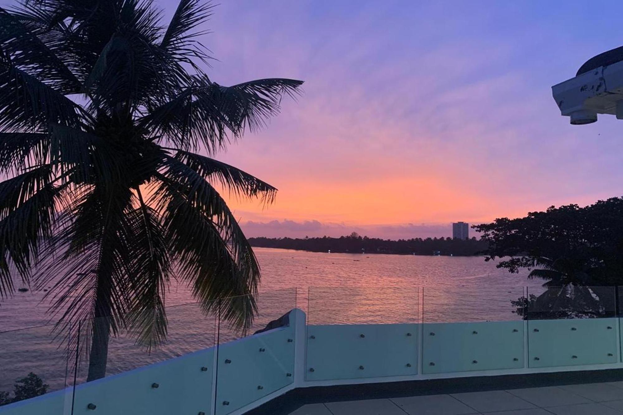 Waters Edge - A Vkation Experience Homestay *