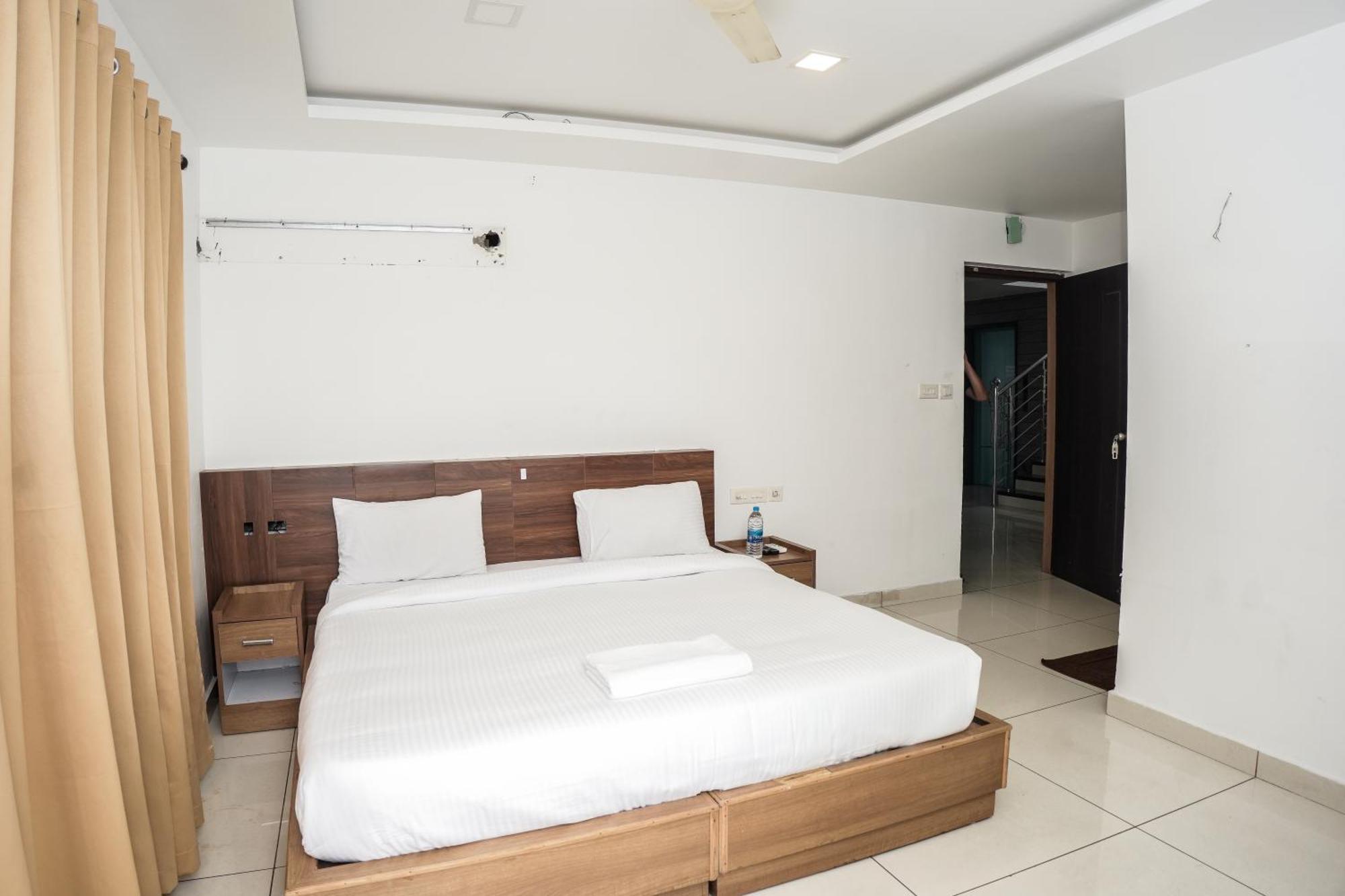 Hotel Lets Kochi