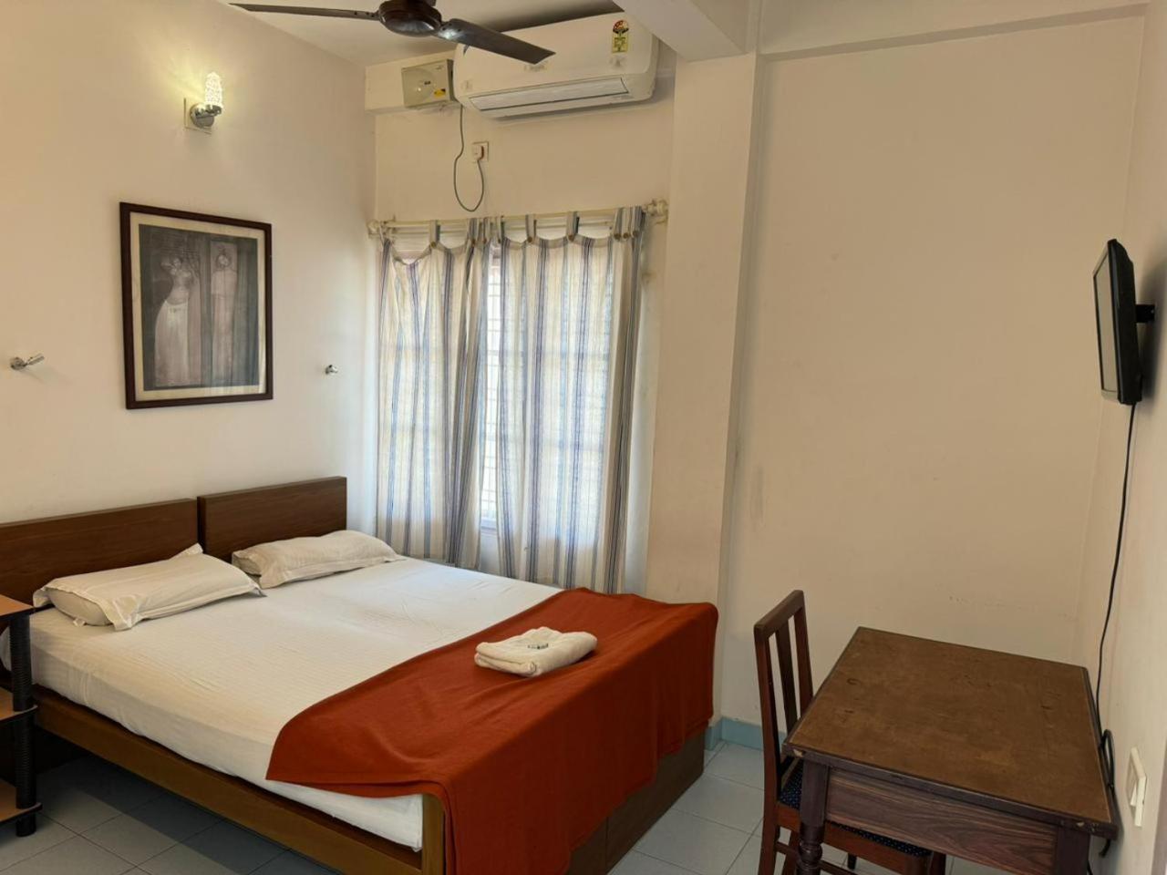 Aambal Residency * Kochi