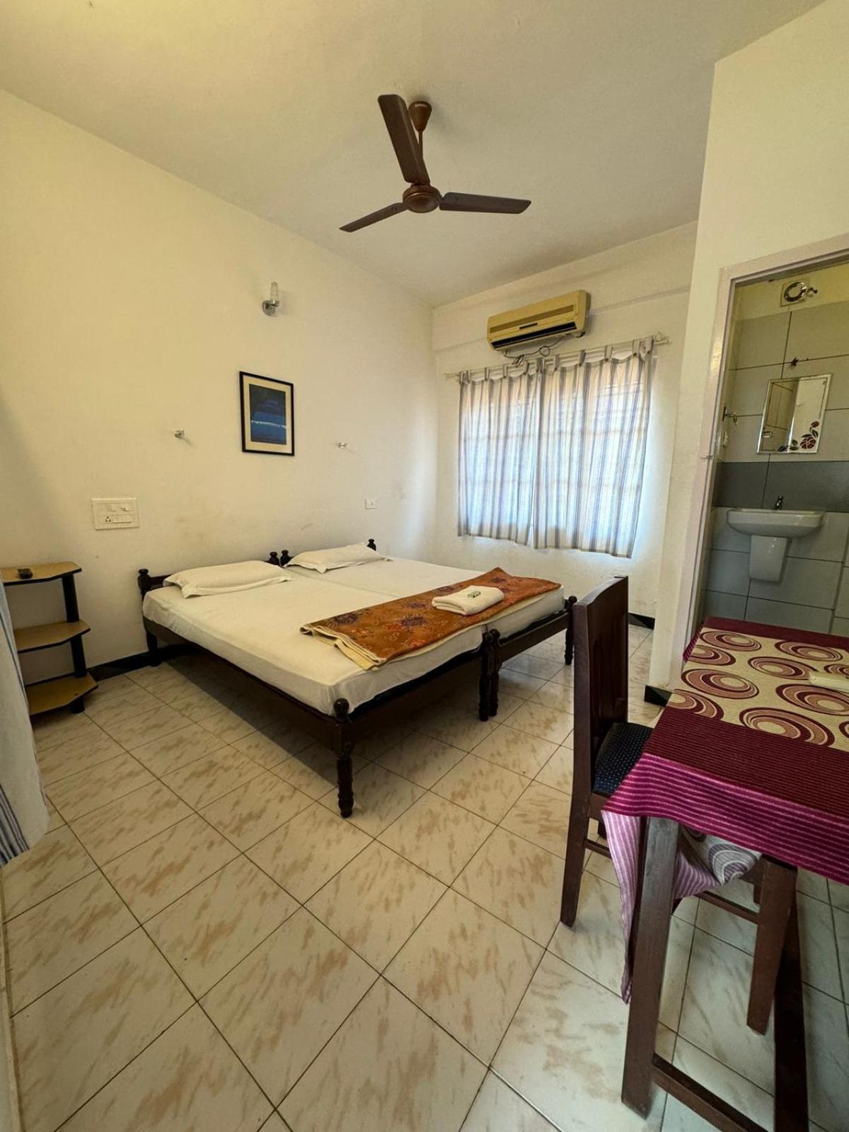 Lodge Aambal Residency