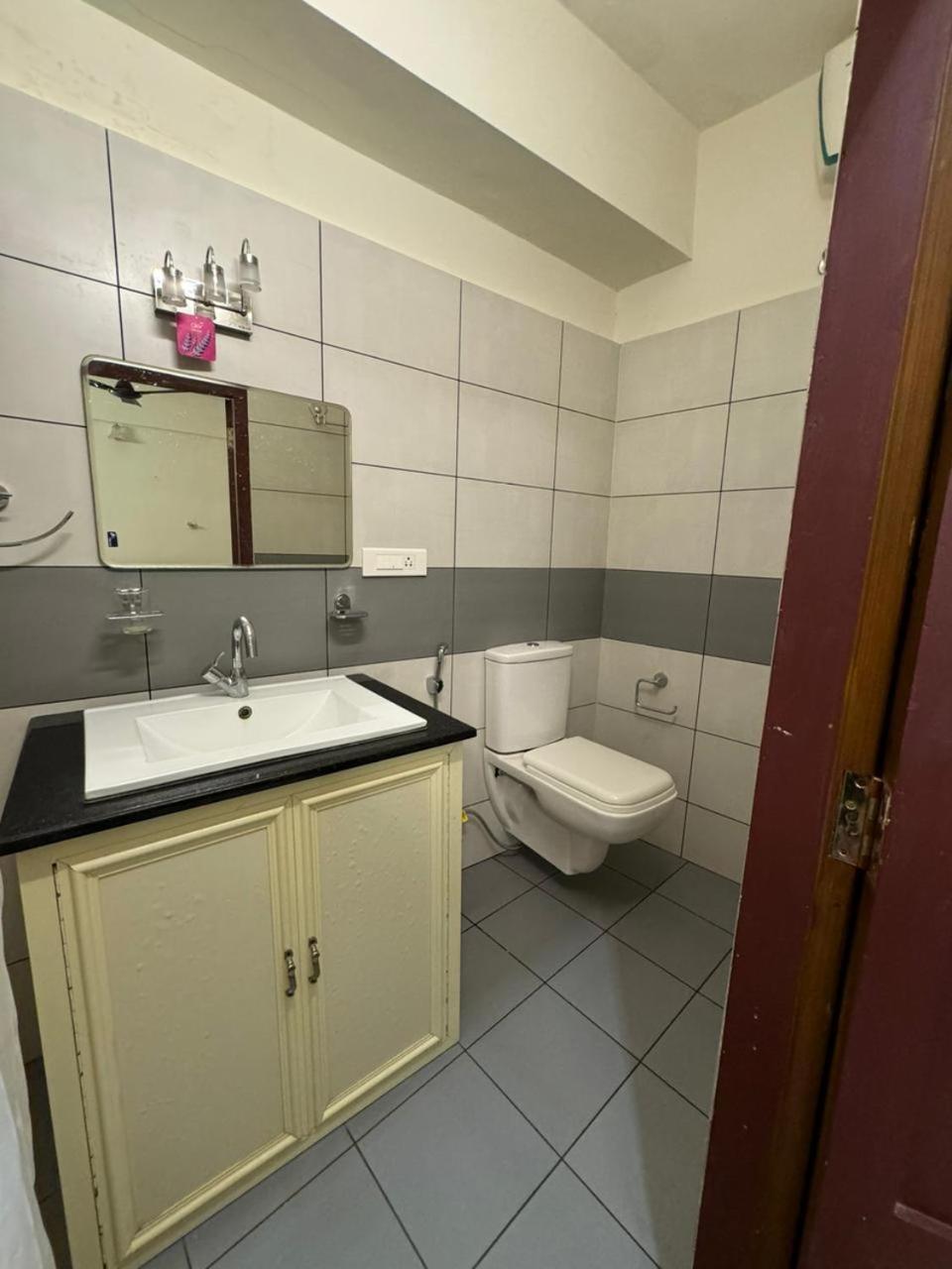 Aambal Residency Lodge