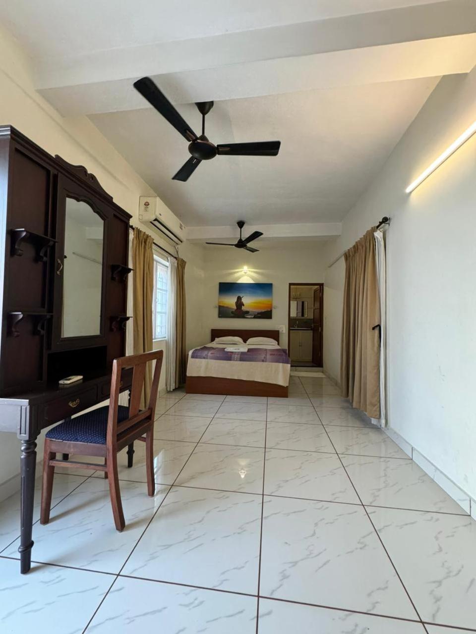 Lodge Aambal Residency Kochi