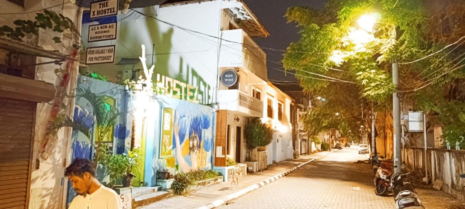 Xhostel Hostel *