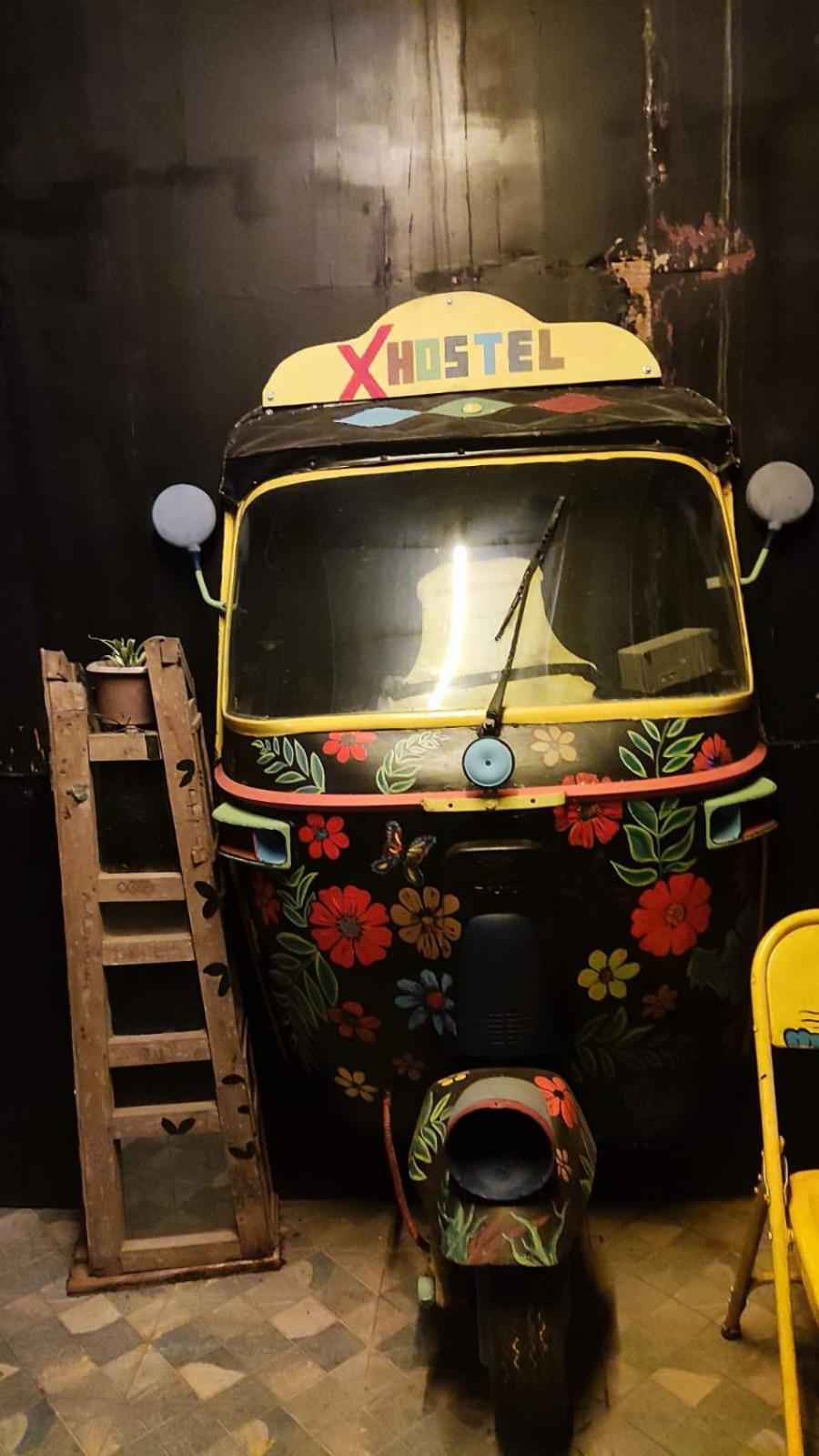 Xhostel *