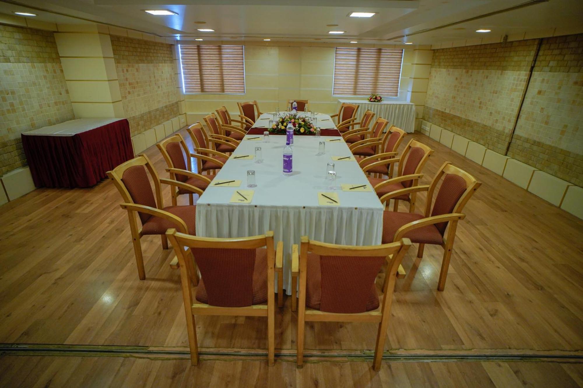 Hotel Olive Eva Kochi