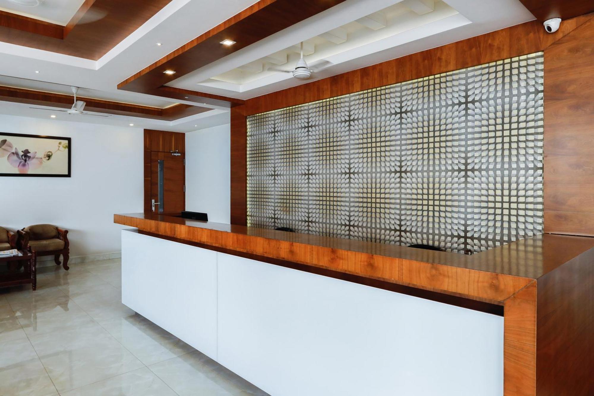 Spot On Sahari Hotel Kochi