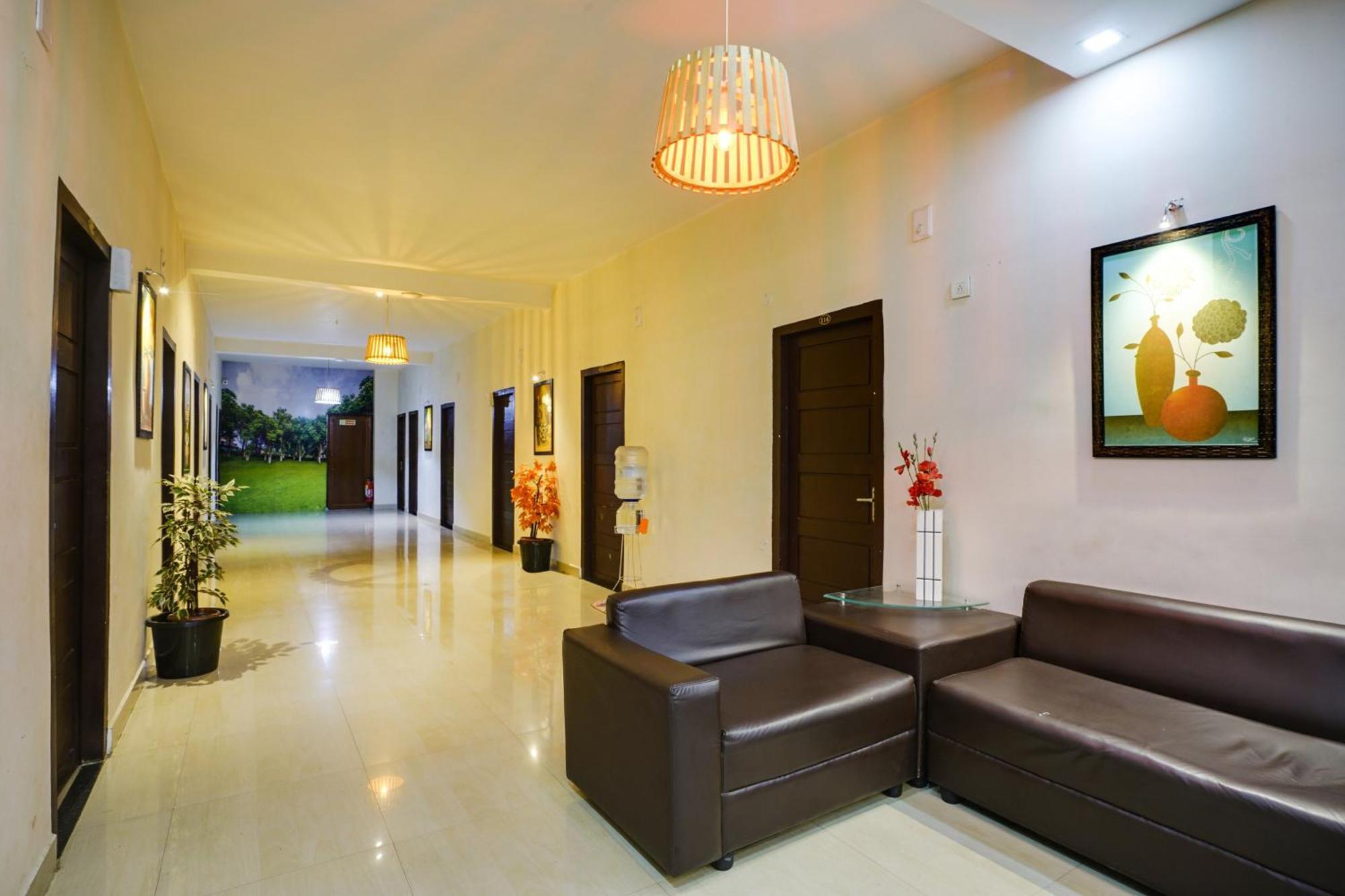 Hotel Oyo Flagship Arrows Tourist Kochi