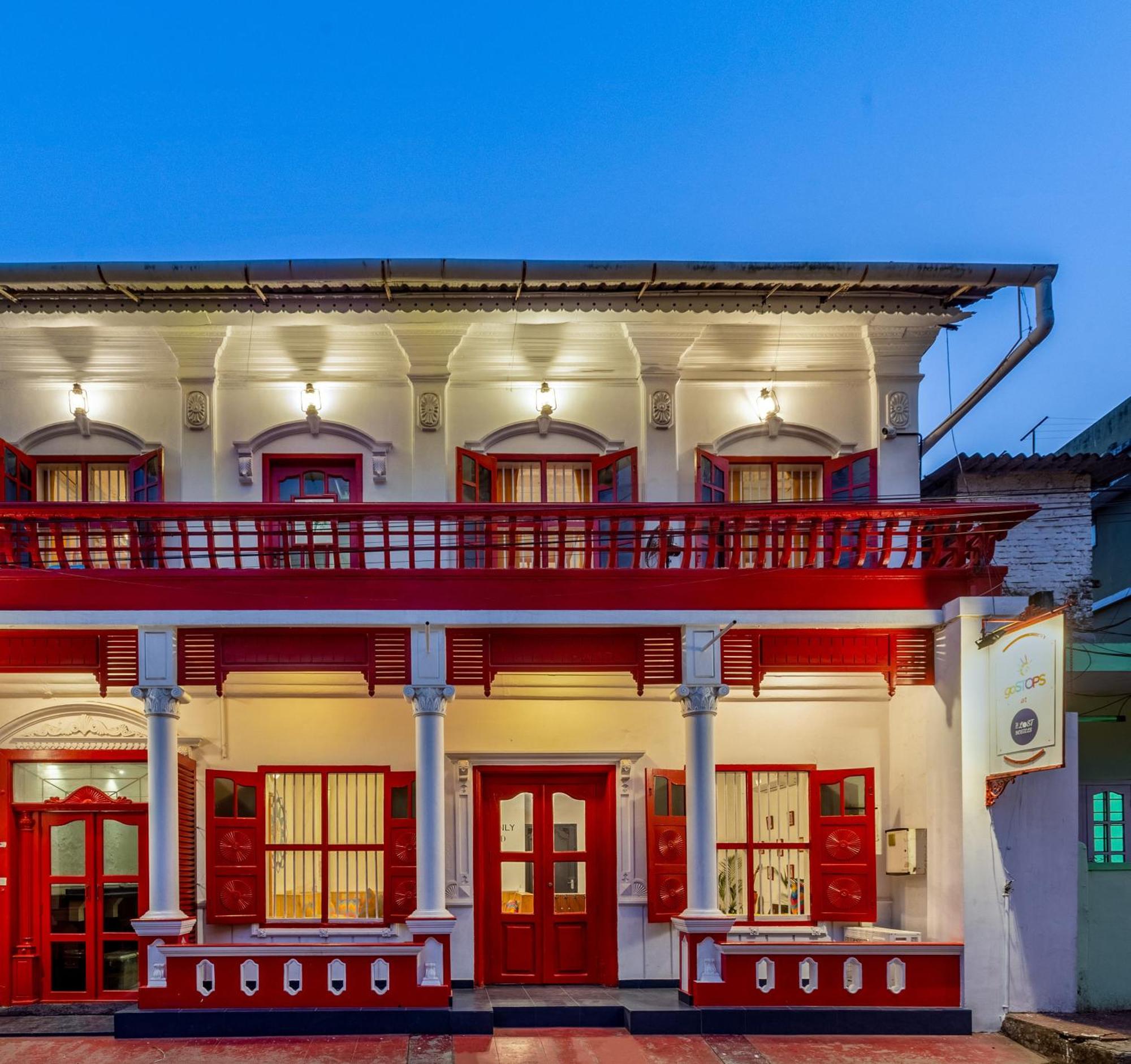 Hostel Gostops Lite Kochi Kochi