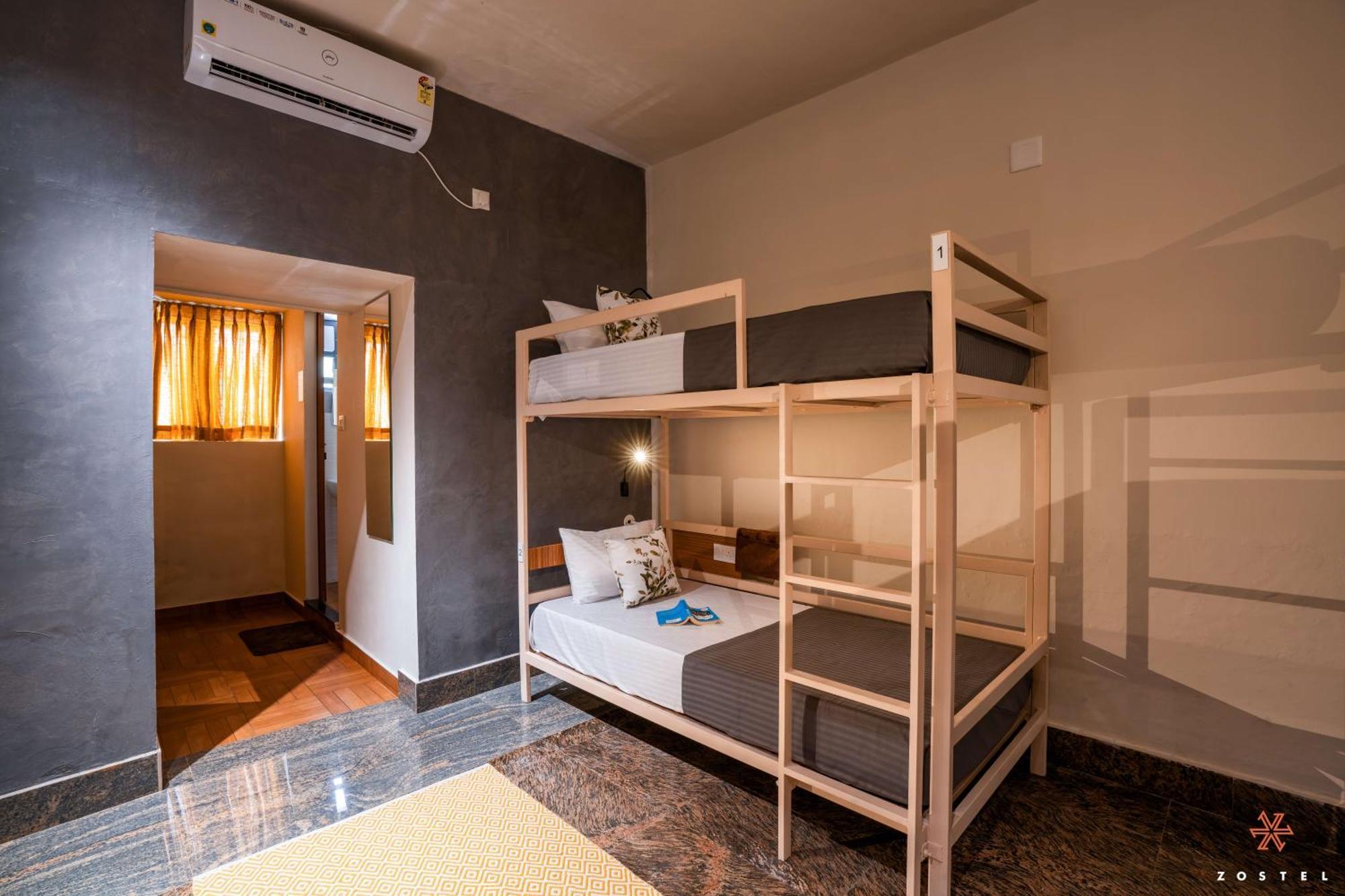 Hostel Zostel *