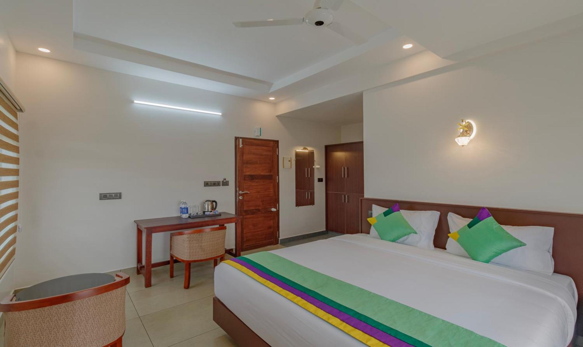 Treebo Amigos Residency Cochin Airport Hotel