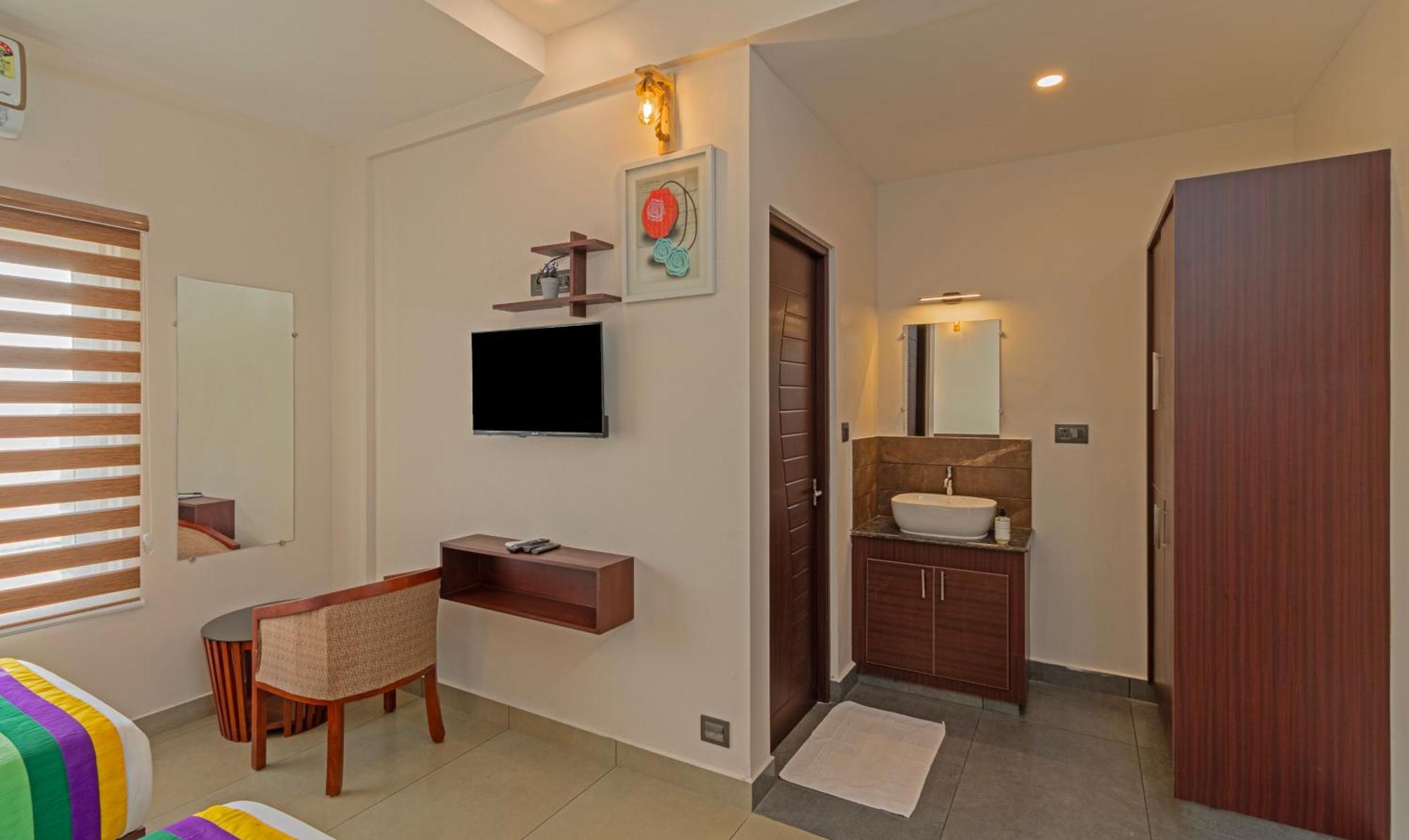 Hotel Treebo Amigos Residency Cochin Airport