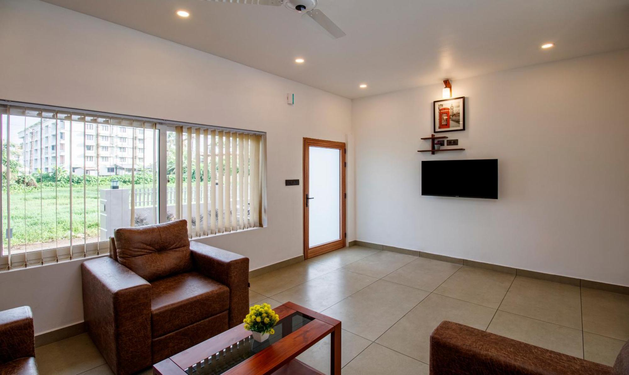 Hotel Treebo Amigos Residency Cochin Airport 3*