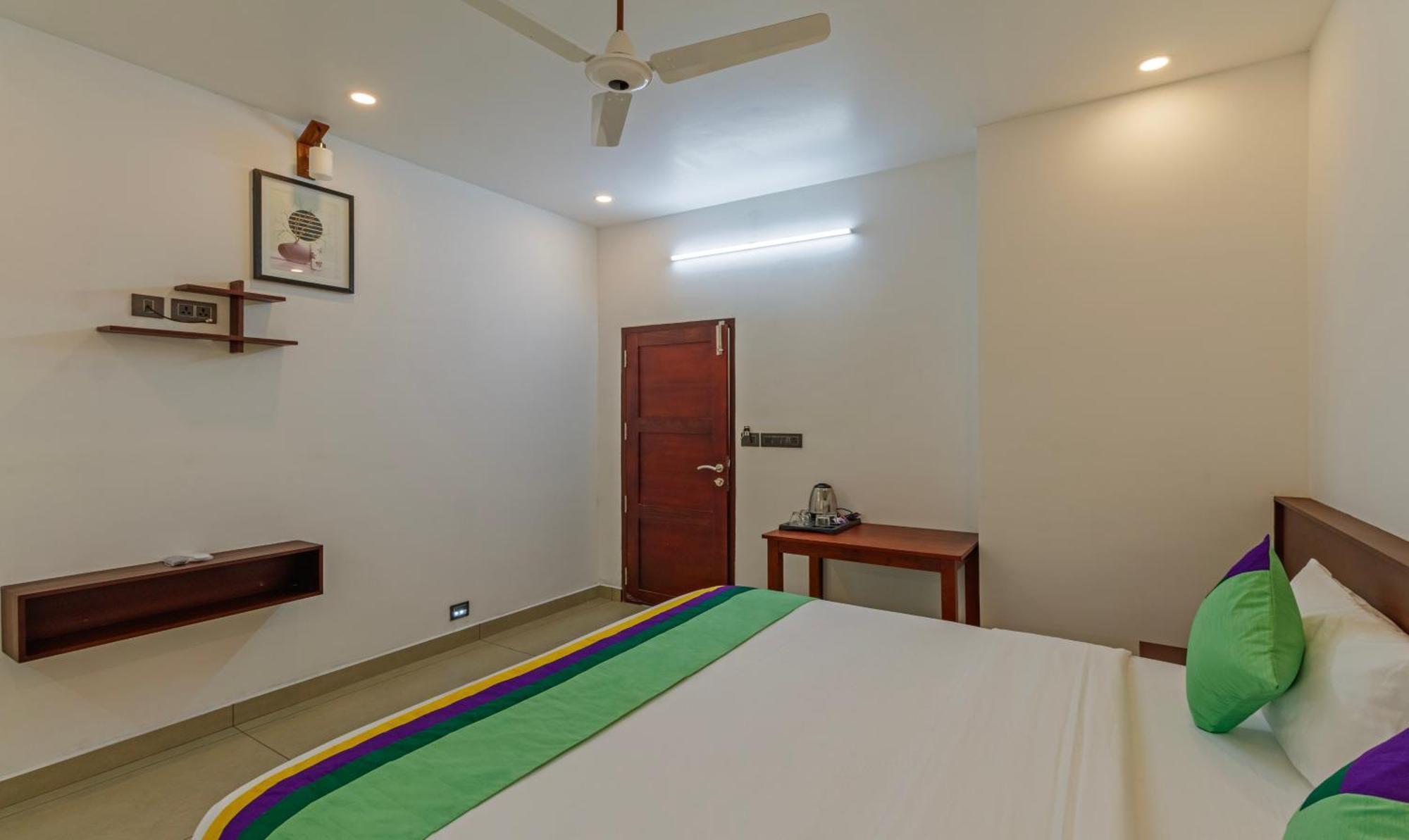 Treebo Amigos Residency Cochin Airport