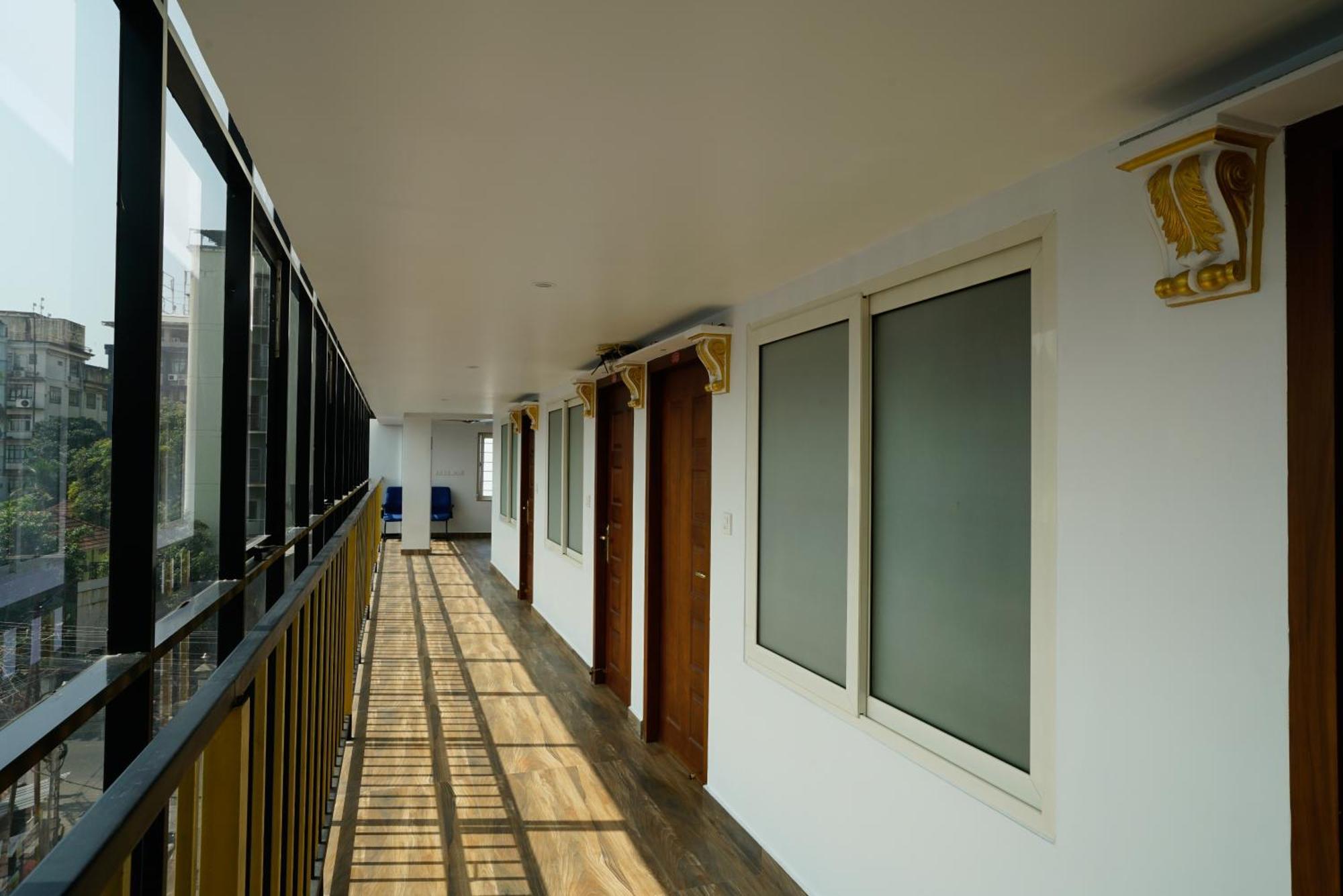 Hotel Signature Cochin Kochi