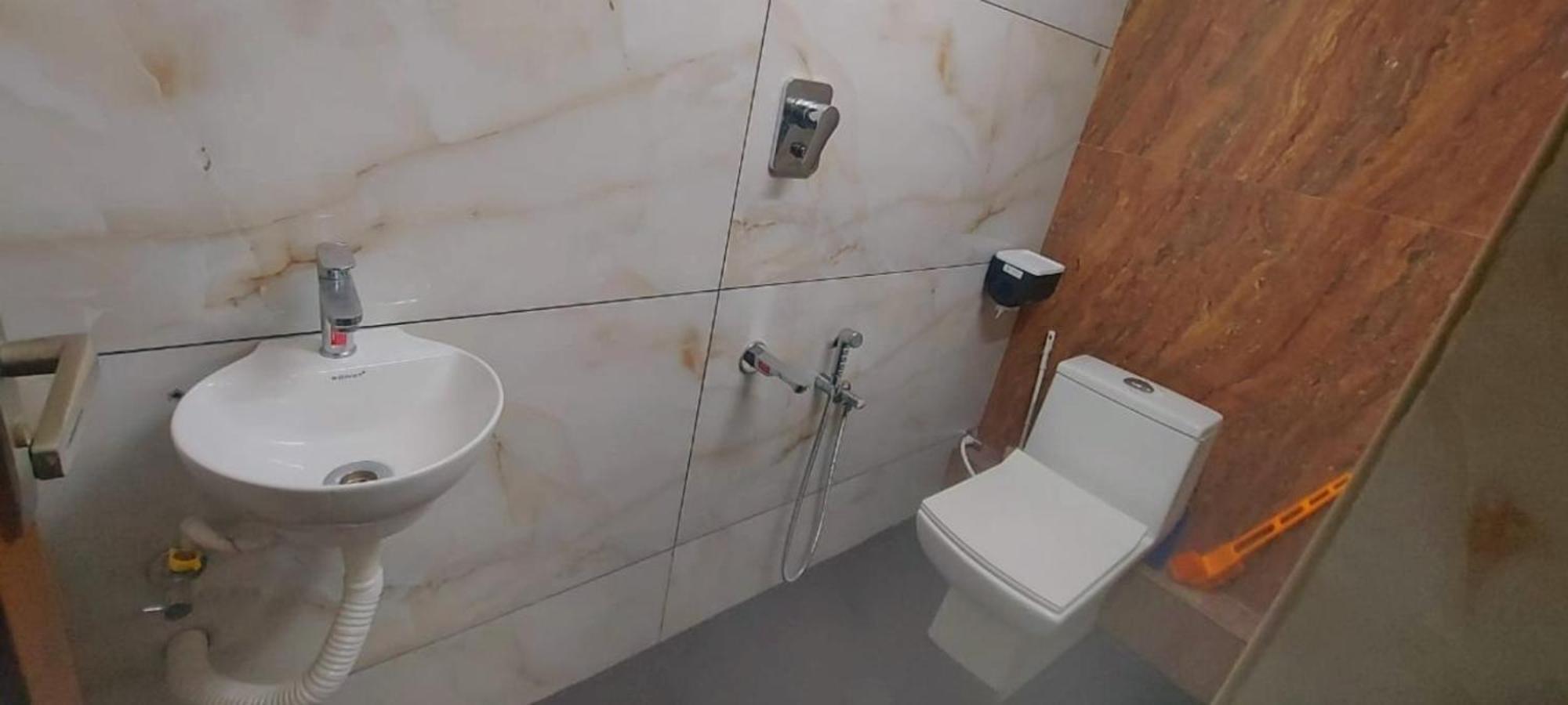 Apartment Oasis Homestay Kochi *