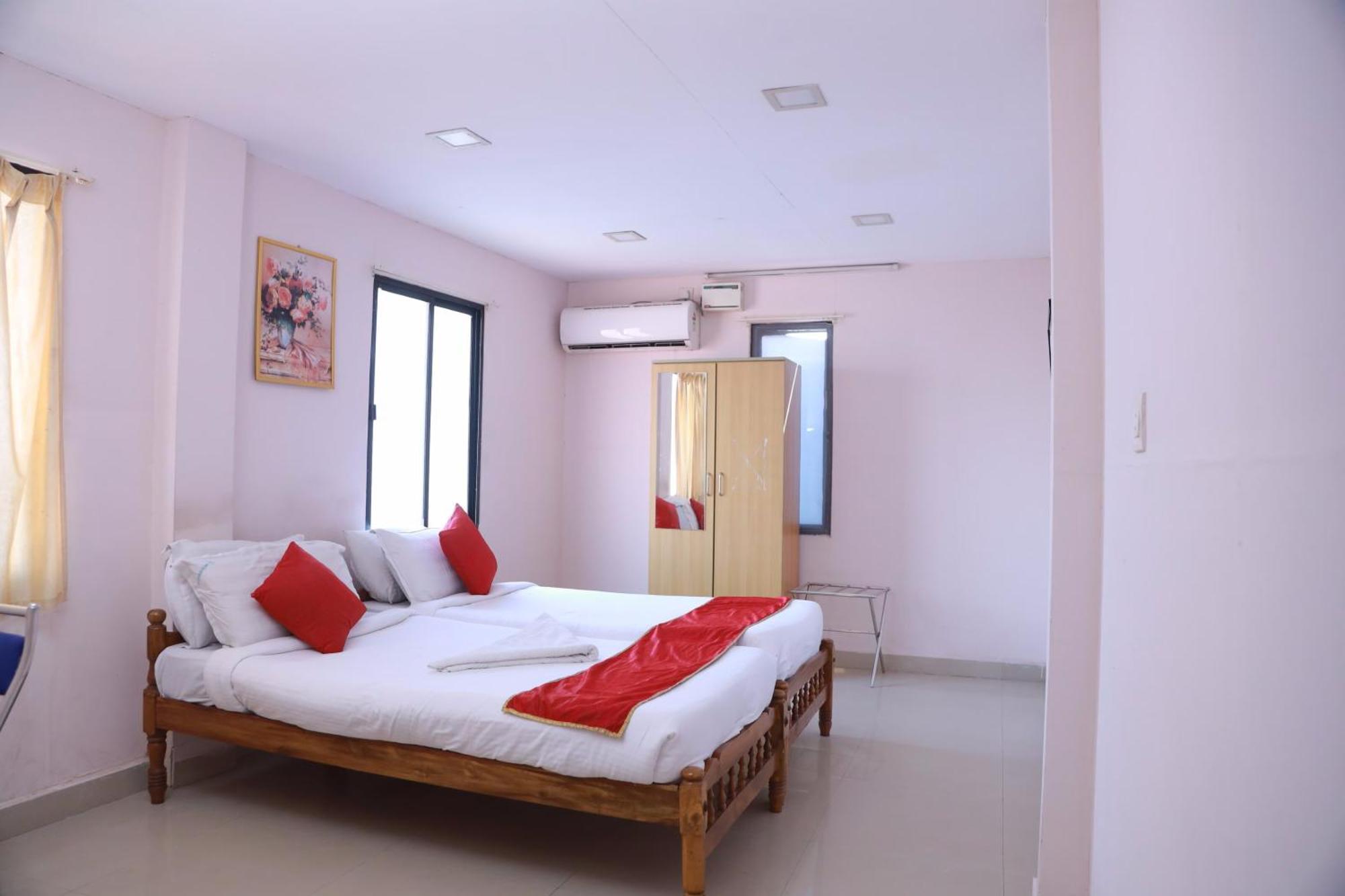 Hotel Collection O Safe Kadavanthra Kochi