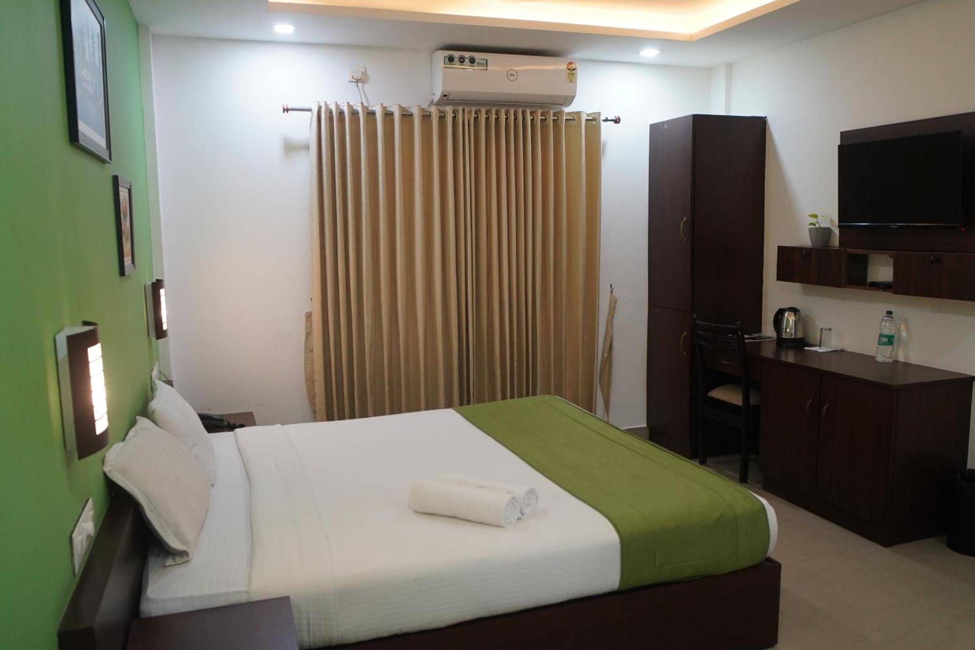 Hotel North Centre Kochi