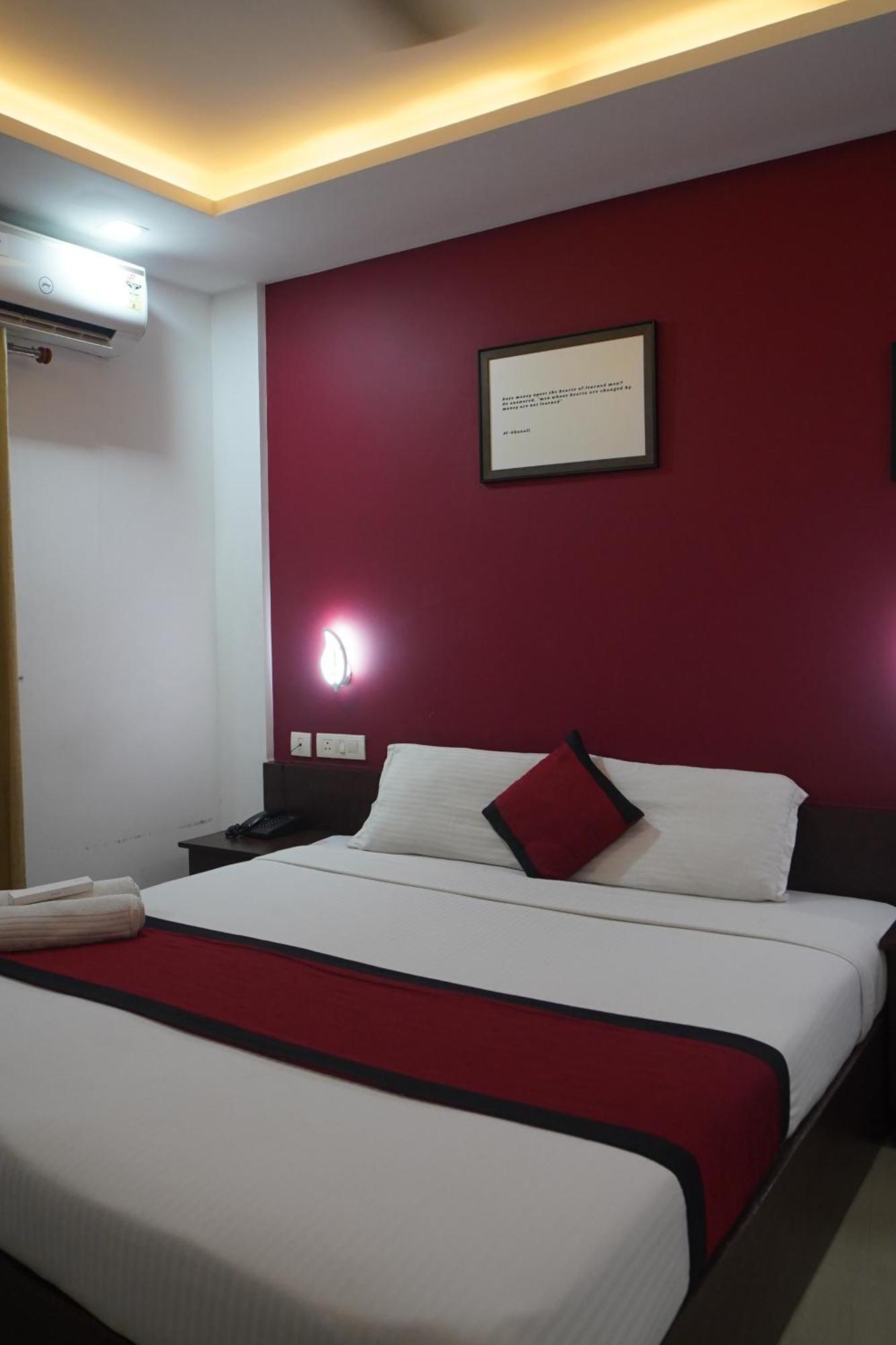 North Centre Hotel