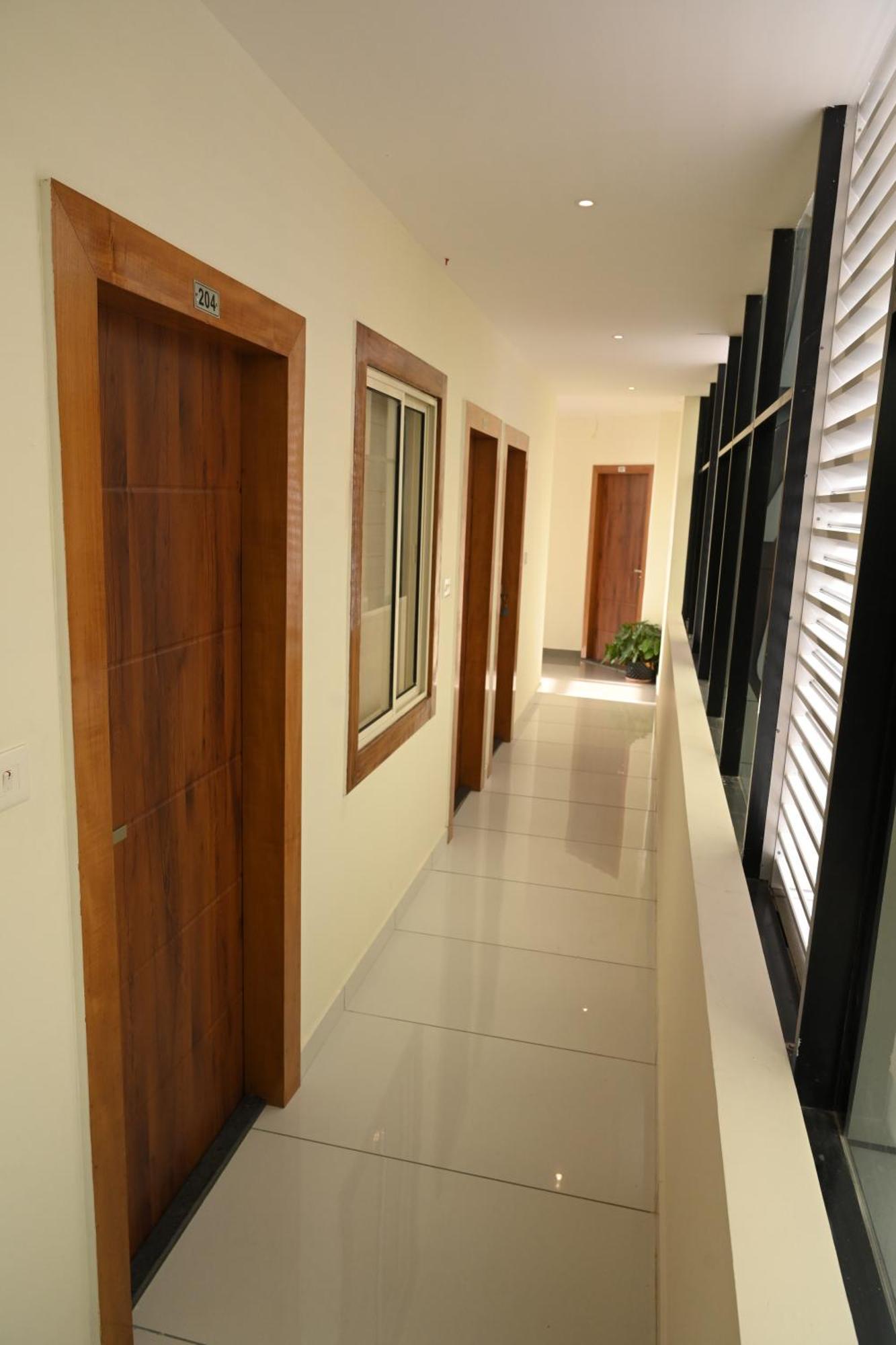 Grace Tourist Capsule hotel *