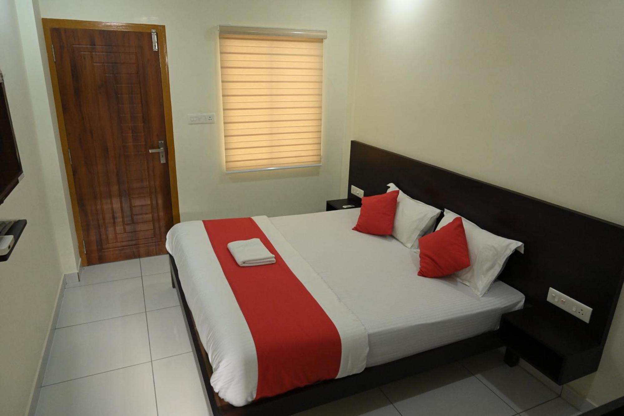 Grace Tourist Kochi