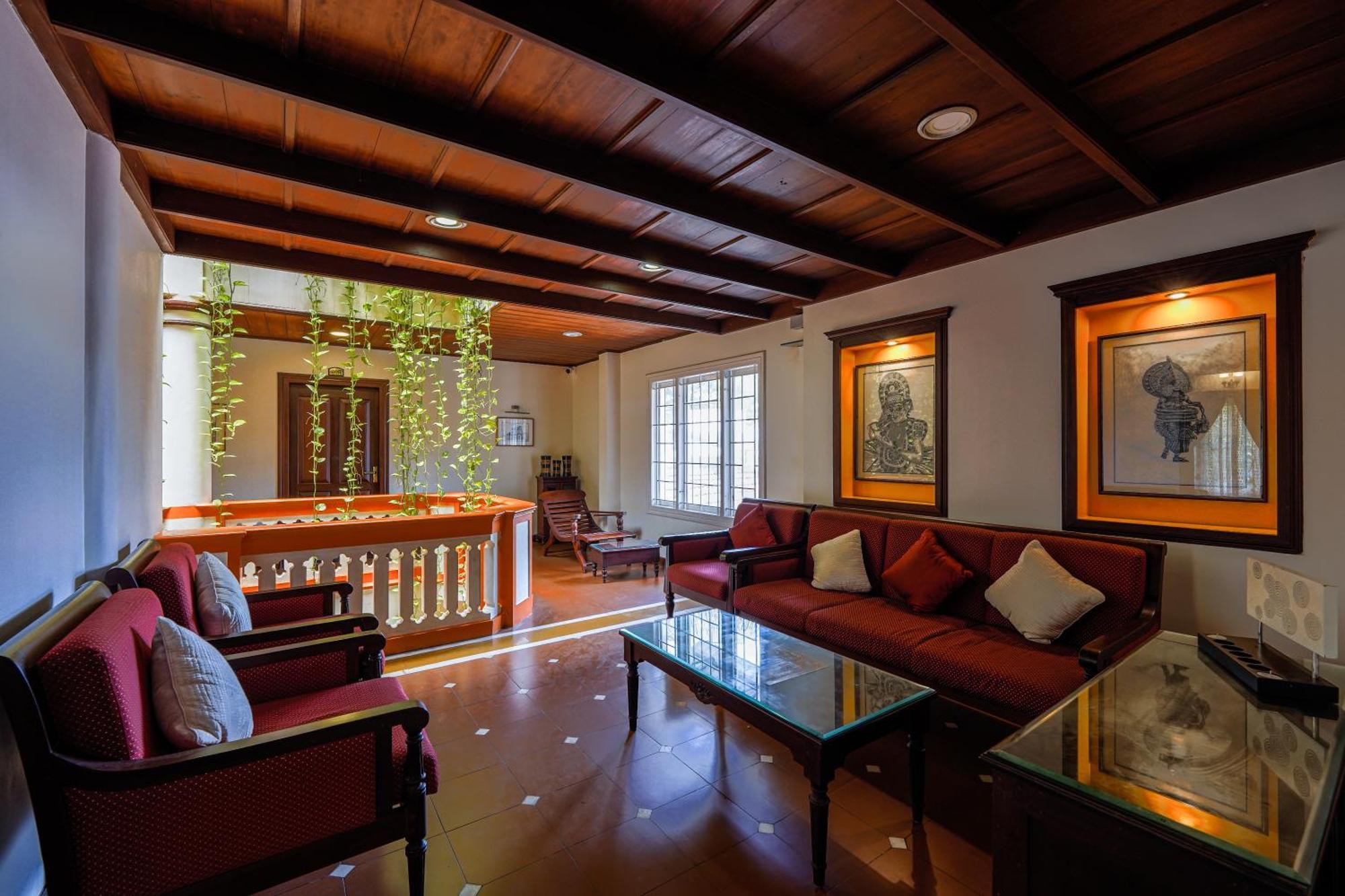 Hotel Arches Kochi