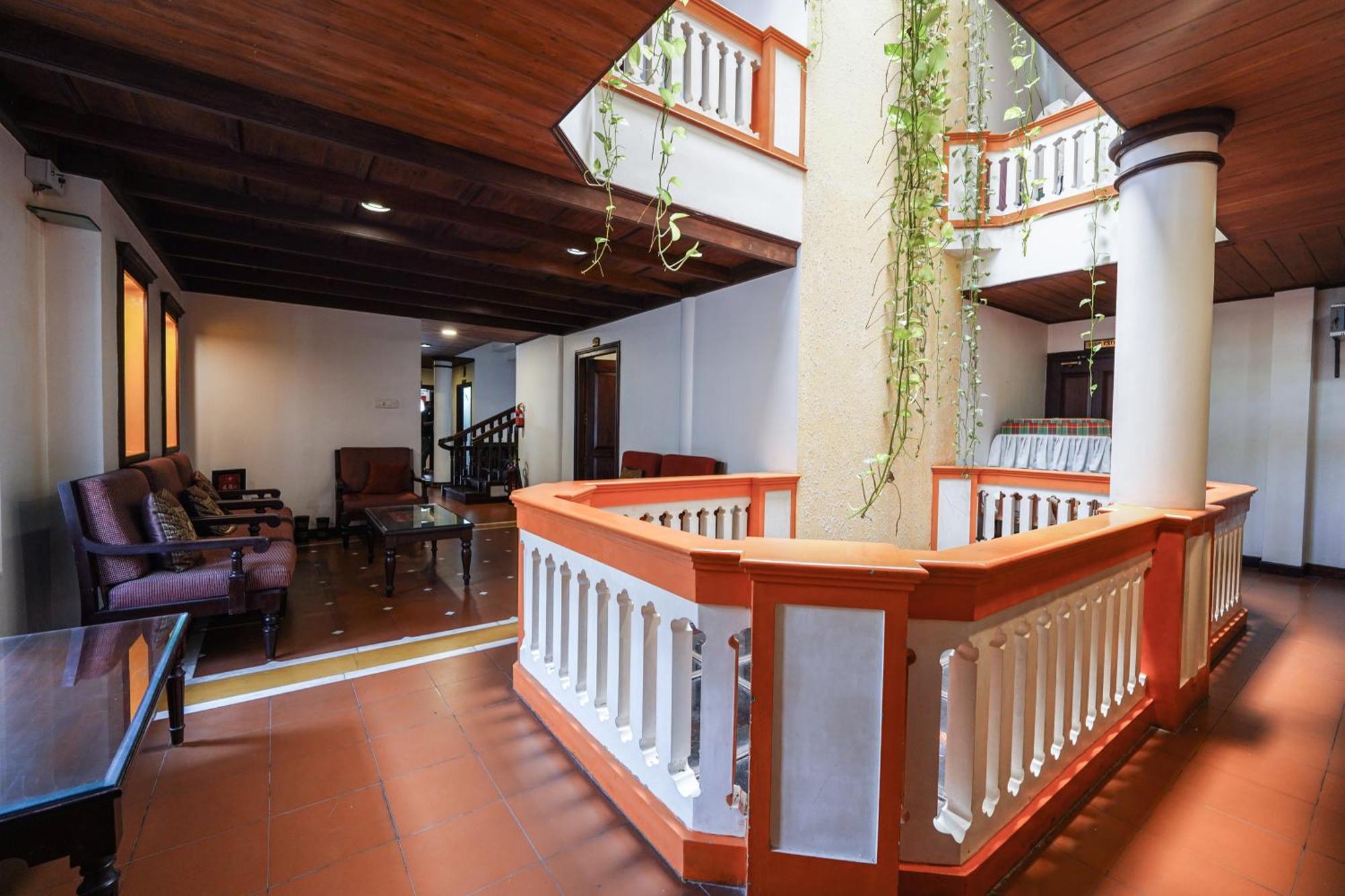Hotel Arches Kochi