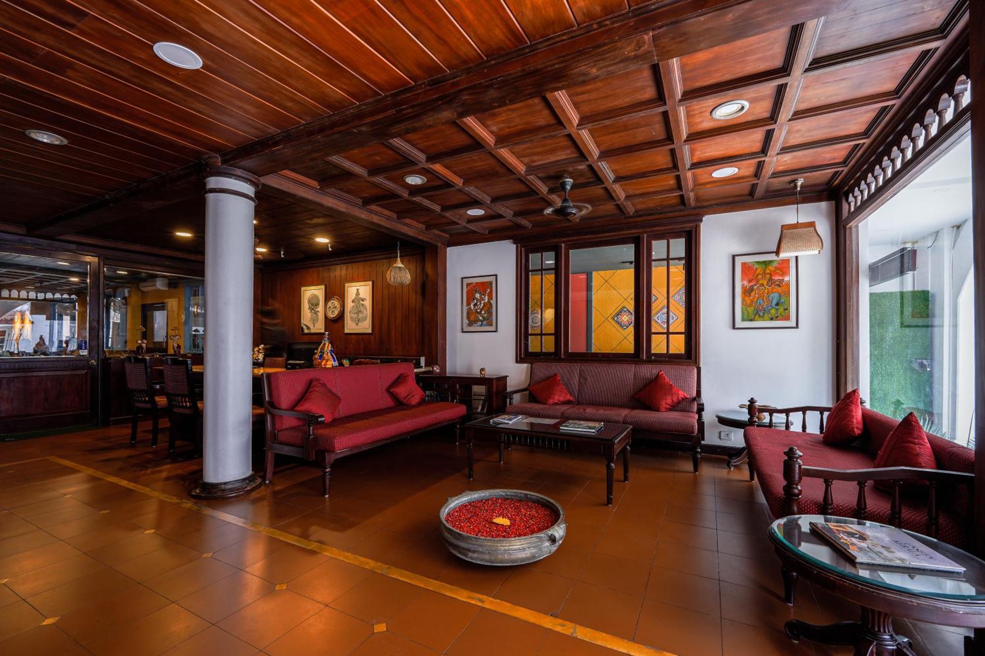 Hotel Arches Kochi