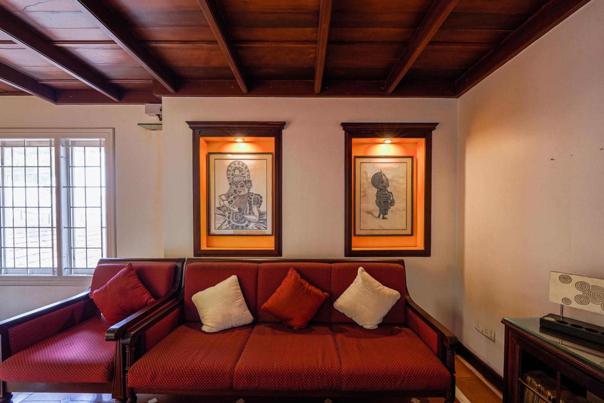 Hotel Arches Kochi