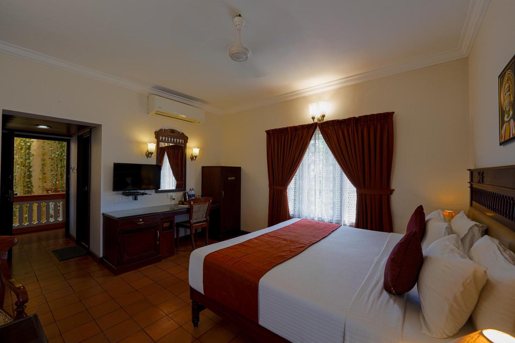 Arches Hotel