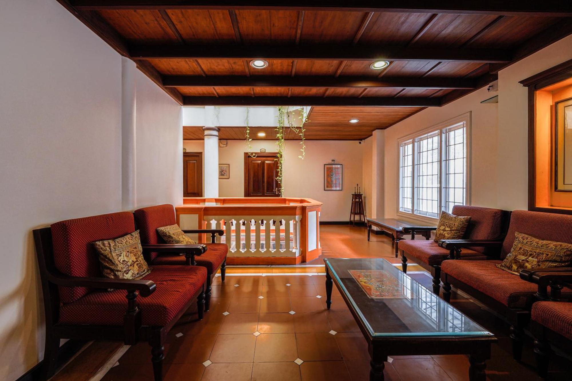 Arches Hotel Kochi
