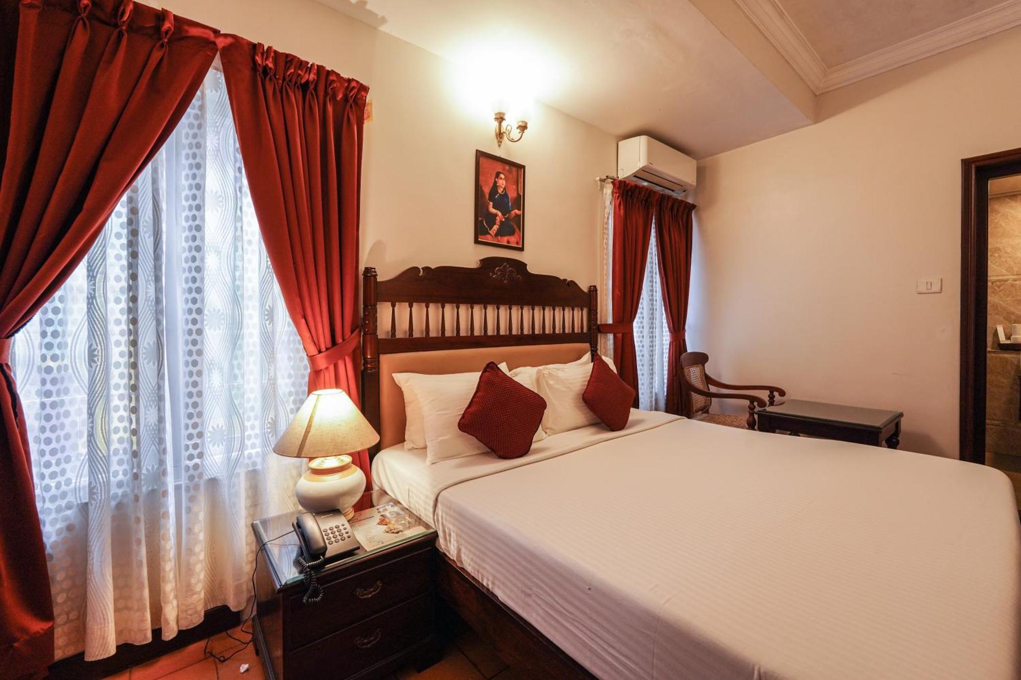 Arches Hotel 3*