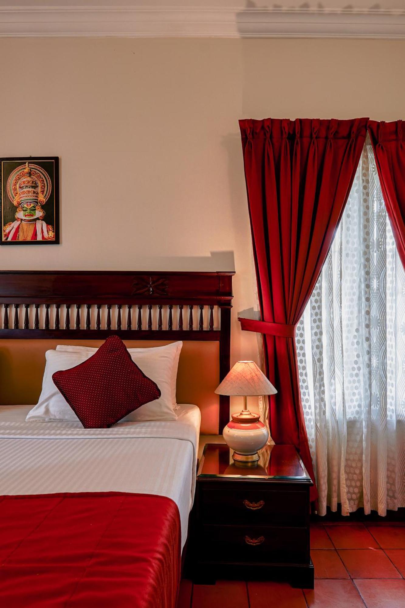 Arches Hotel