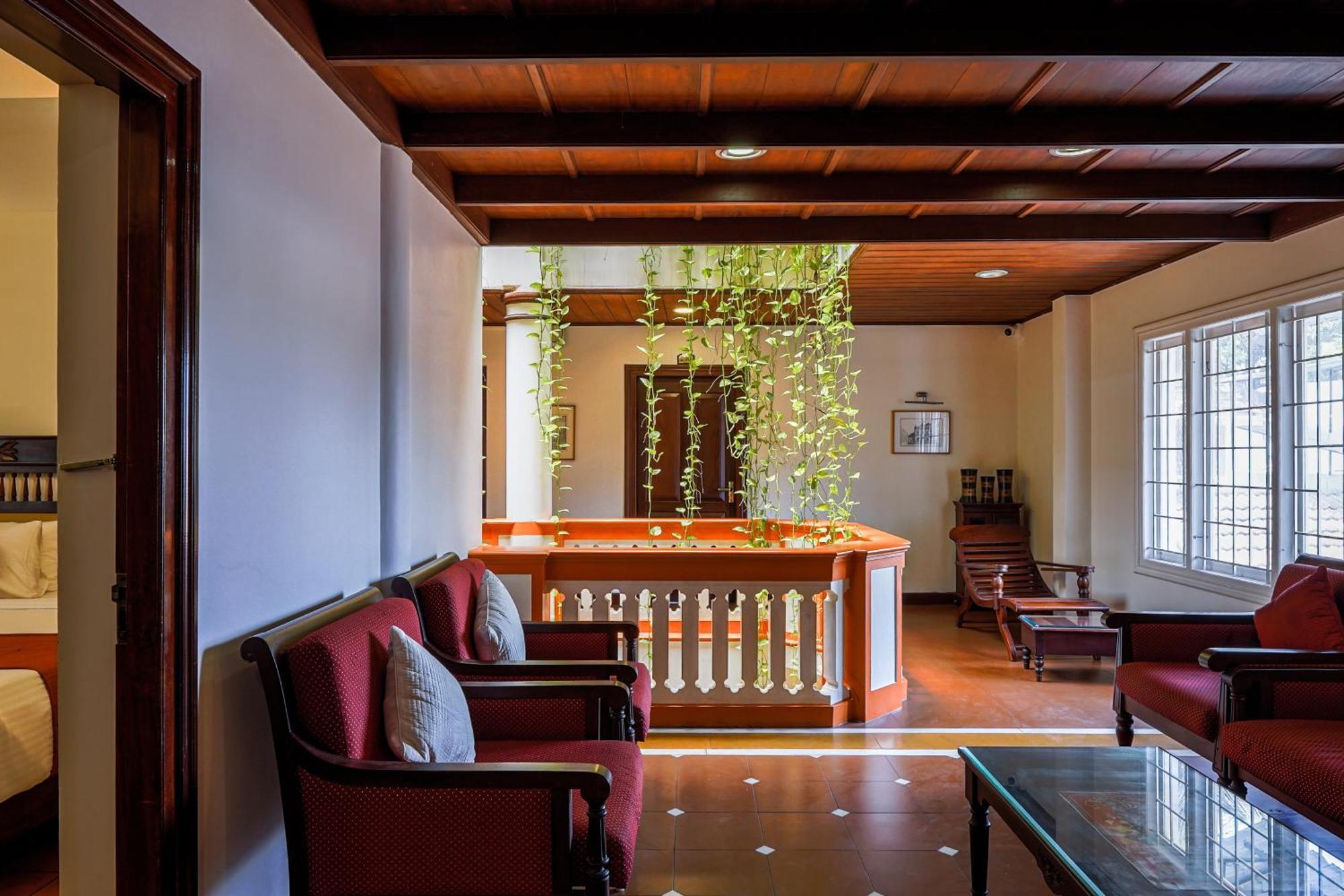 Hotel Arches 3*