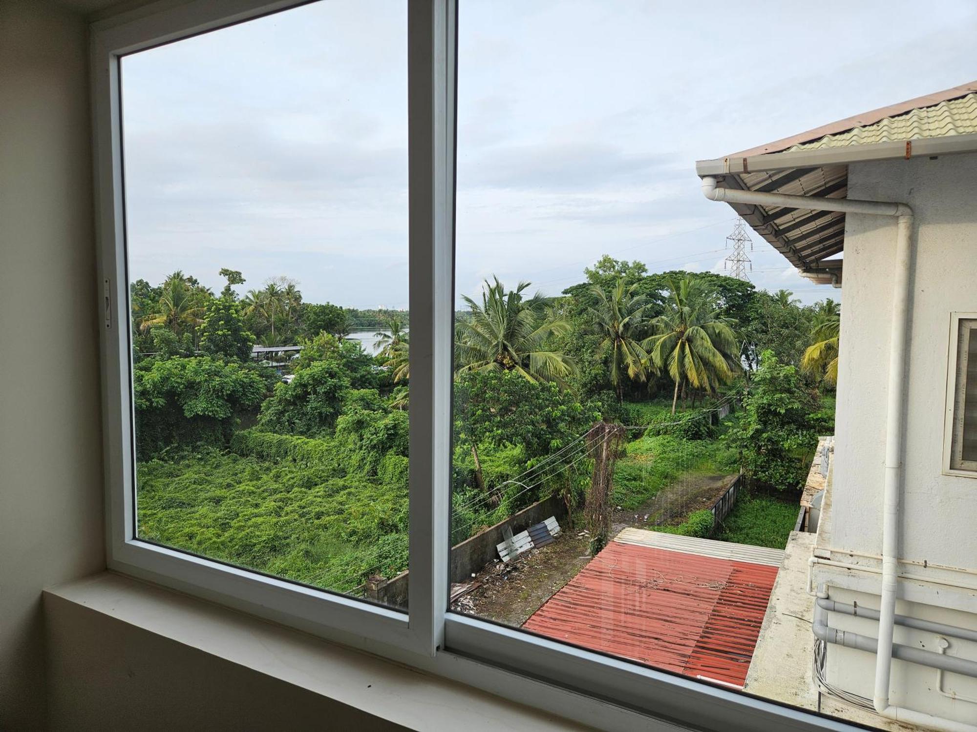 Olive Residence, Near Lakeshore Hospital * Kochi