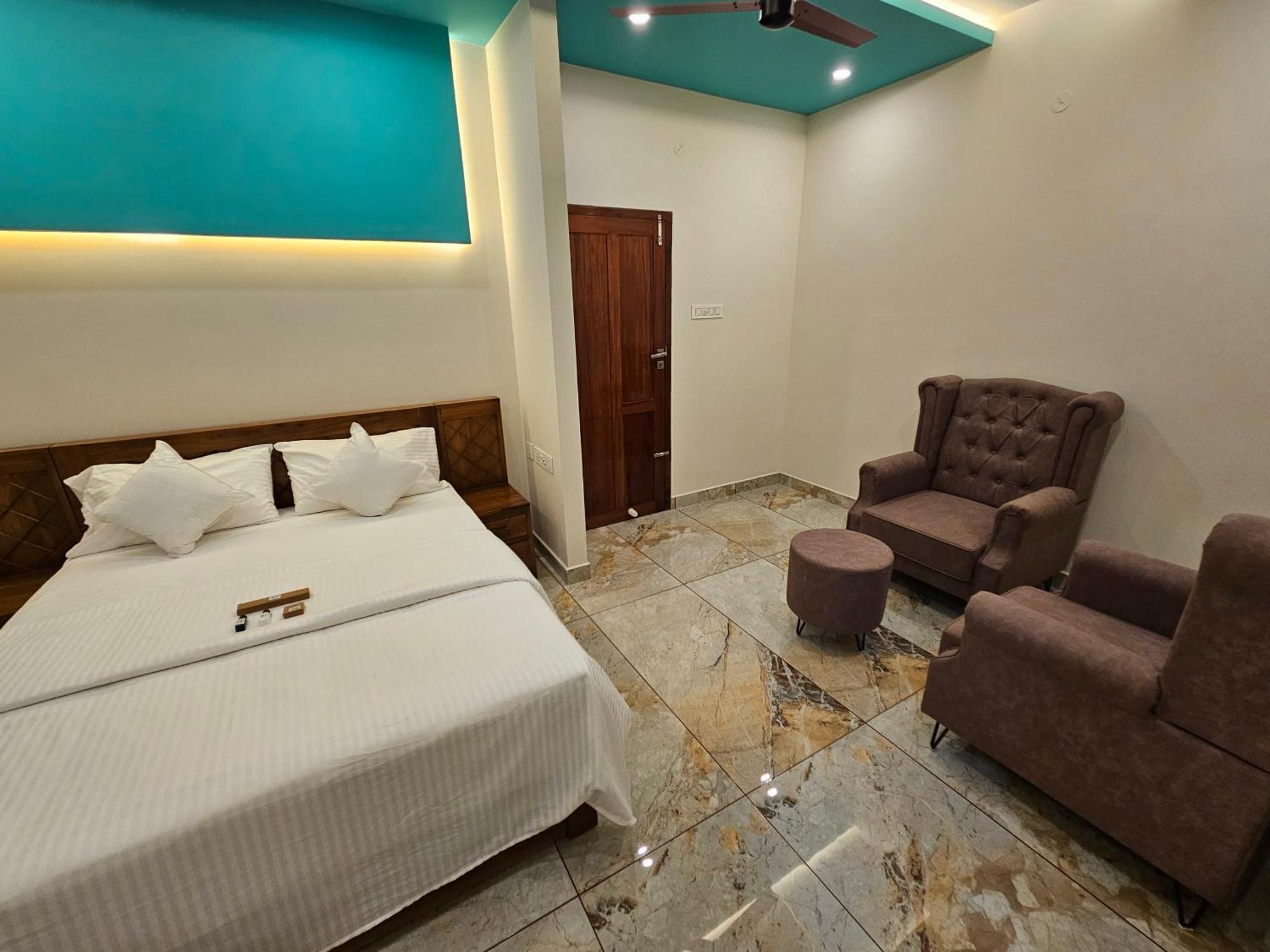 Apartment Olive Residence, Near Lakeshore Hospital Kochi