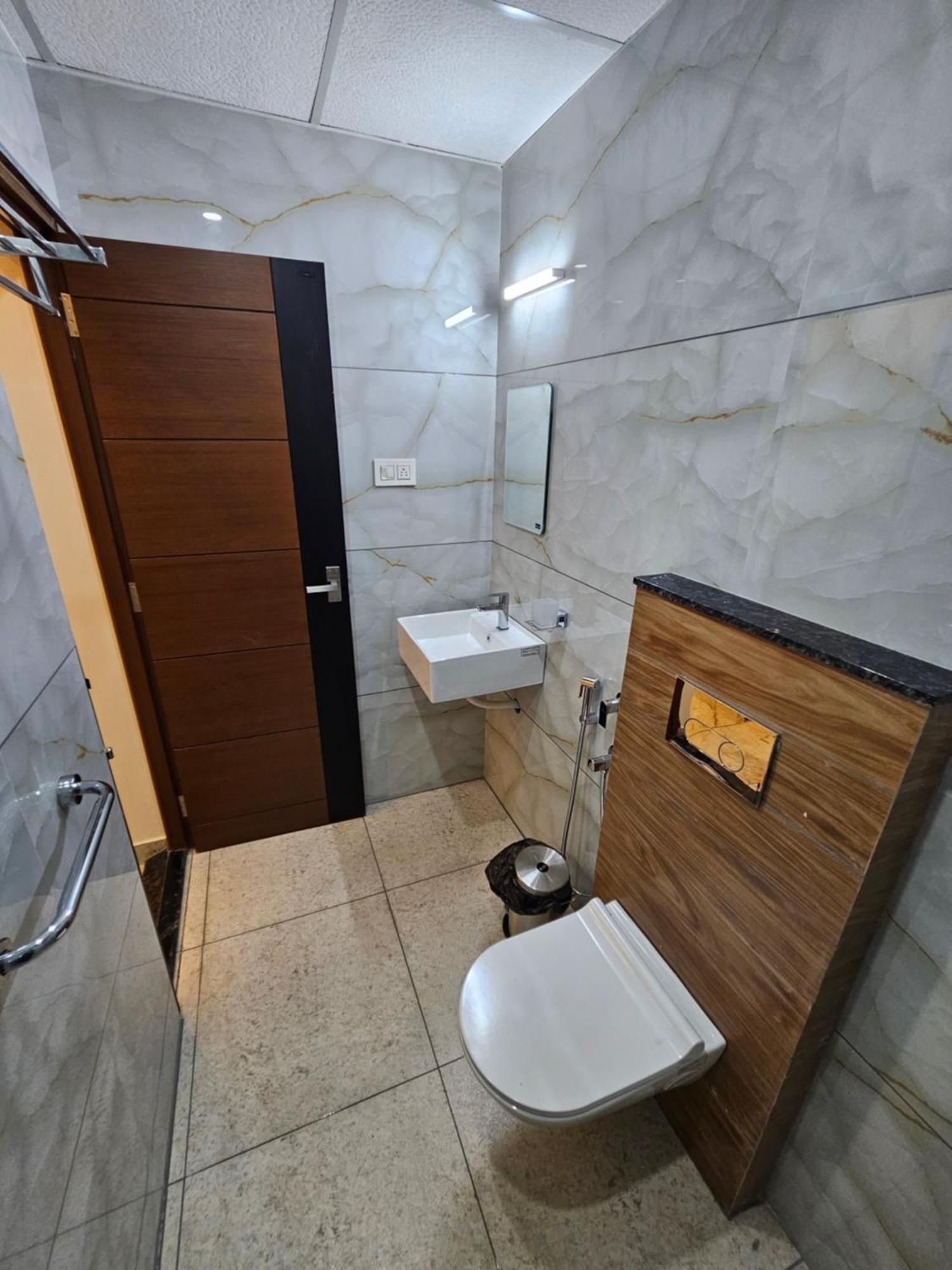 Apartment Olive Residence, Near Lakeshore Hospital Kochi