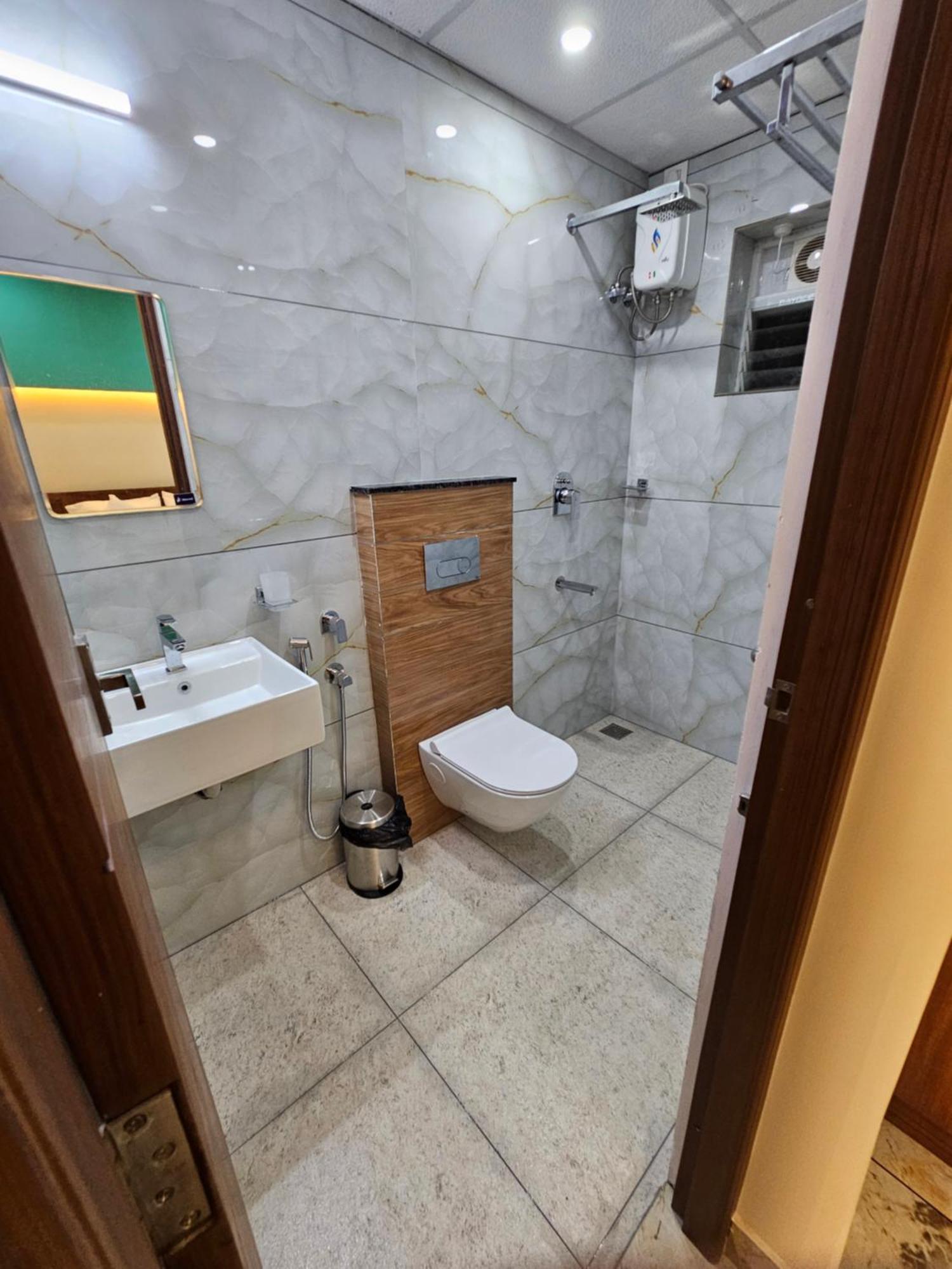 Olive Residence, Near Lakeshore Hospital Apartment Kochi